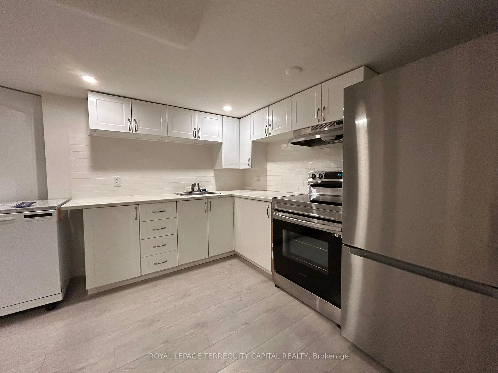 Photo 2 of Unit Lower, 250 Emms Drive, Barrie, Holly — HOMEH