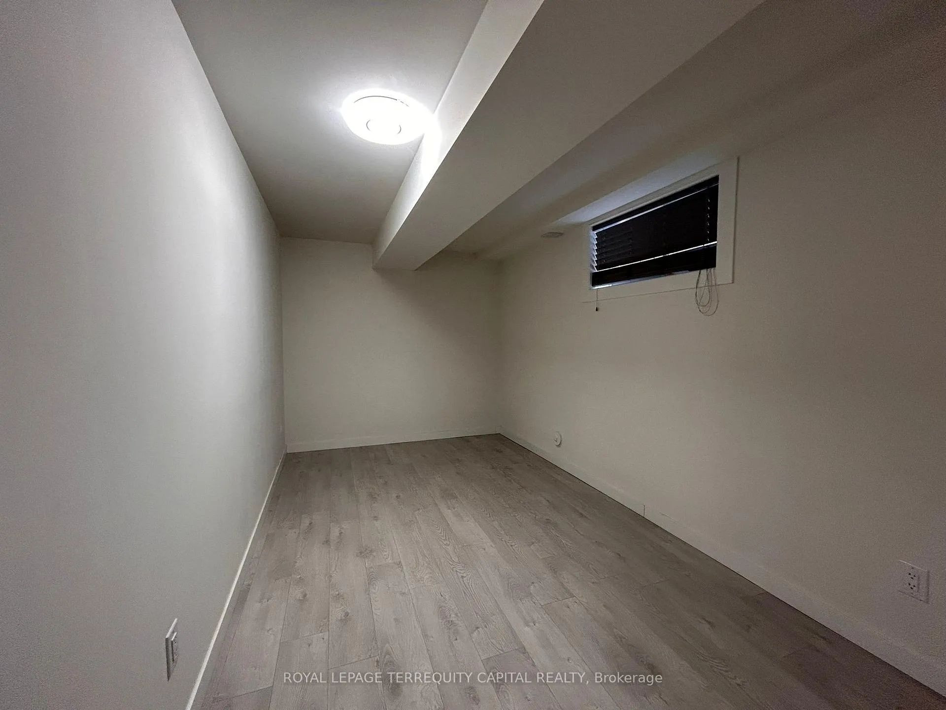 Photo 5 of Unit Lower, 250 Emms Drive, Barrie, Holly — HOMEH