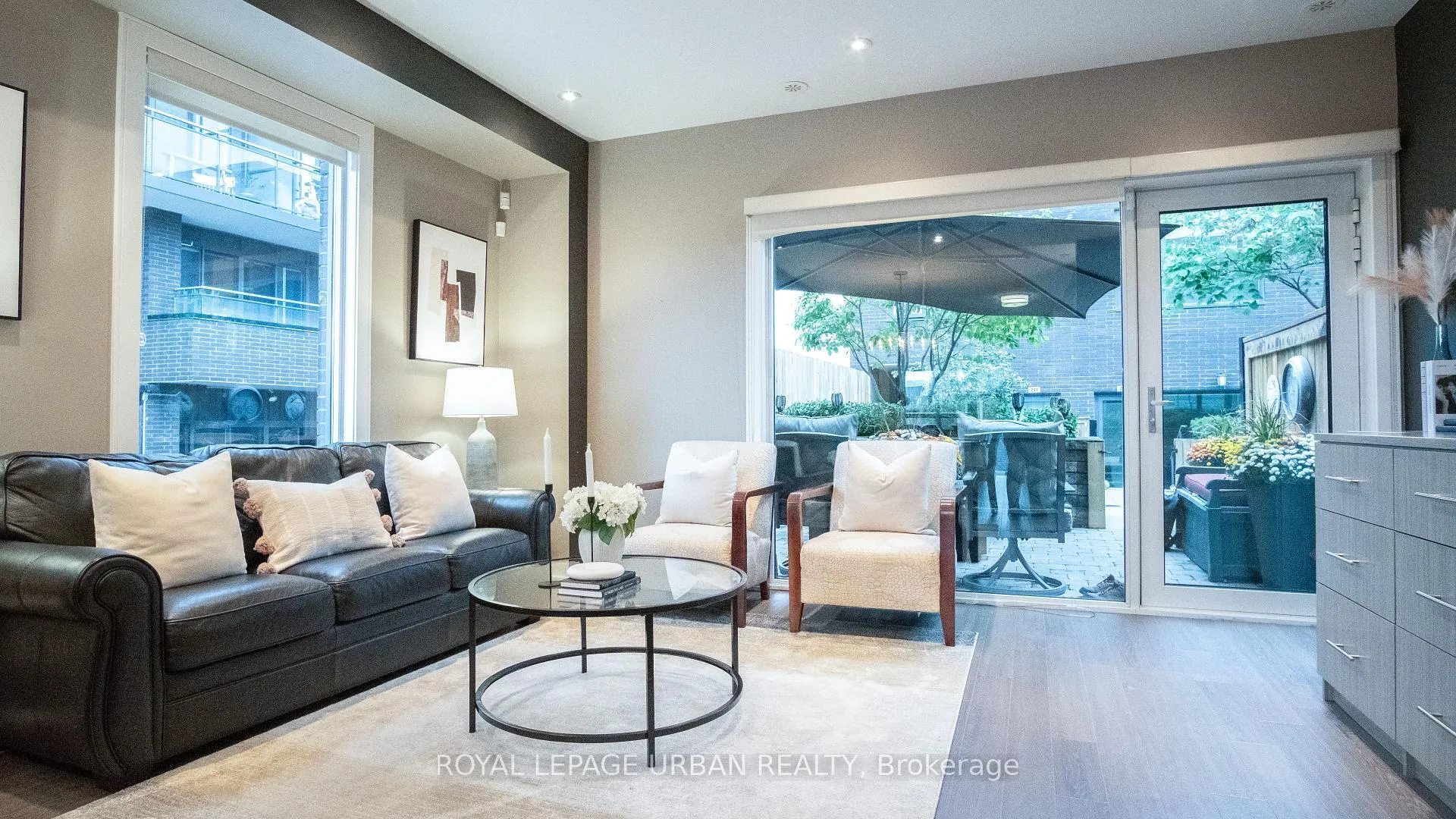 Photo 4 of 207A Manning Avenue, Toronto, Trinity-Bellwoods — HOMEH