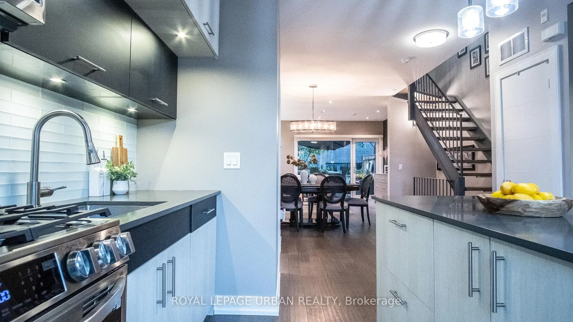 Photo 8 of 207A Manning Avenue, Toronto, Trinity-Bellwoods — HOMEH