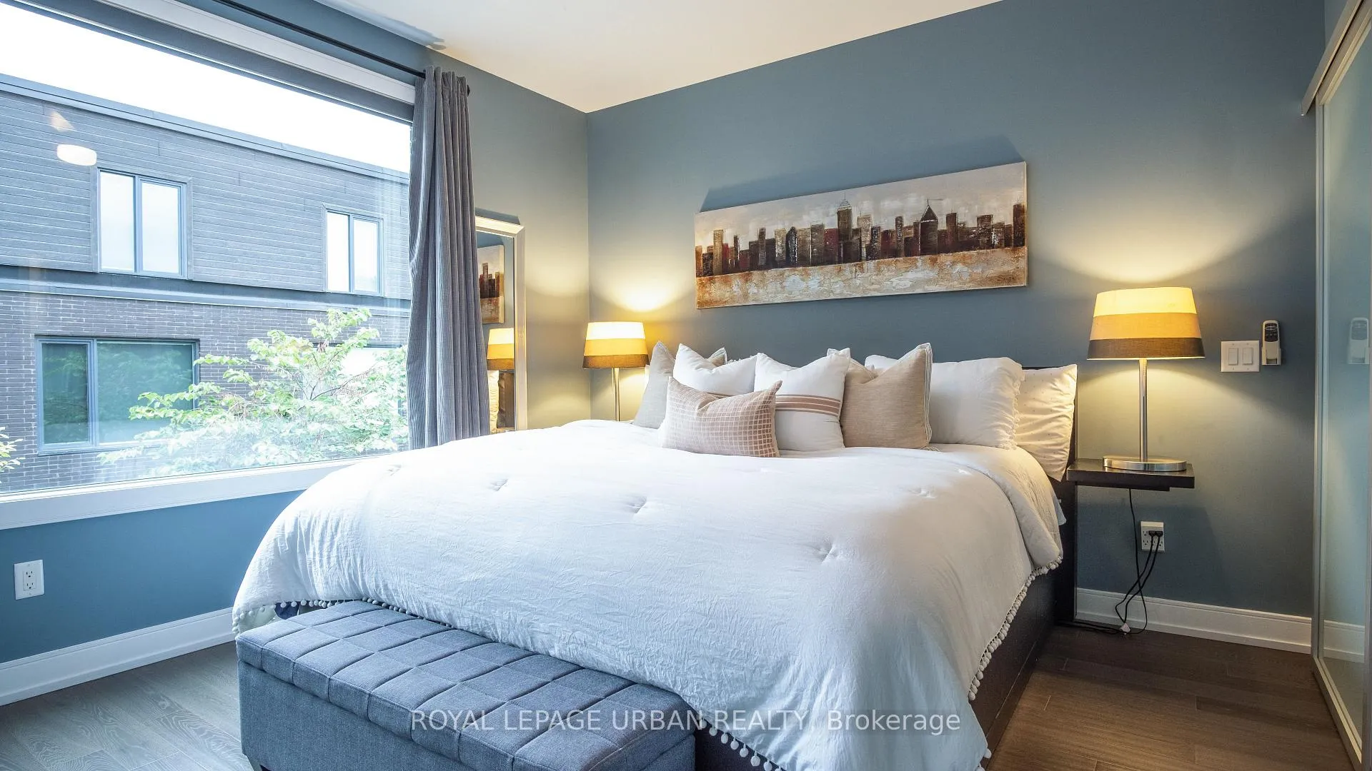 Photo 12 of 207A Manning Avenue, Toronto, Trinity-Bellwoods — HOMEH
