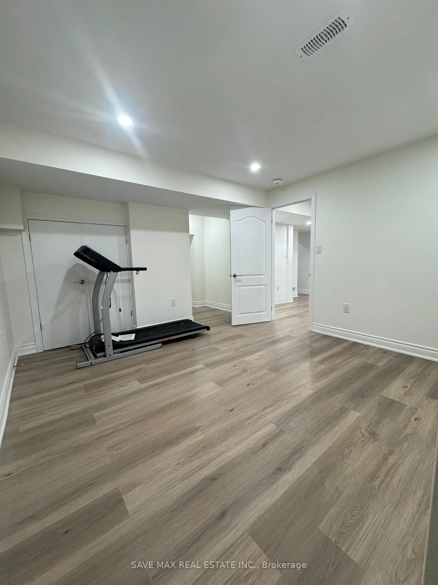 Photo 6 of 2384 New Providence Street, Oshawa, Windfields — HOMEH