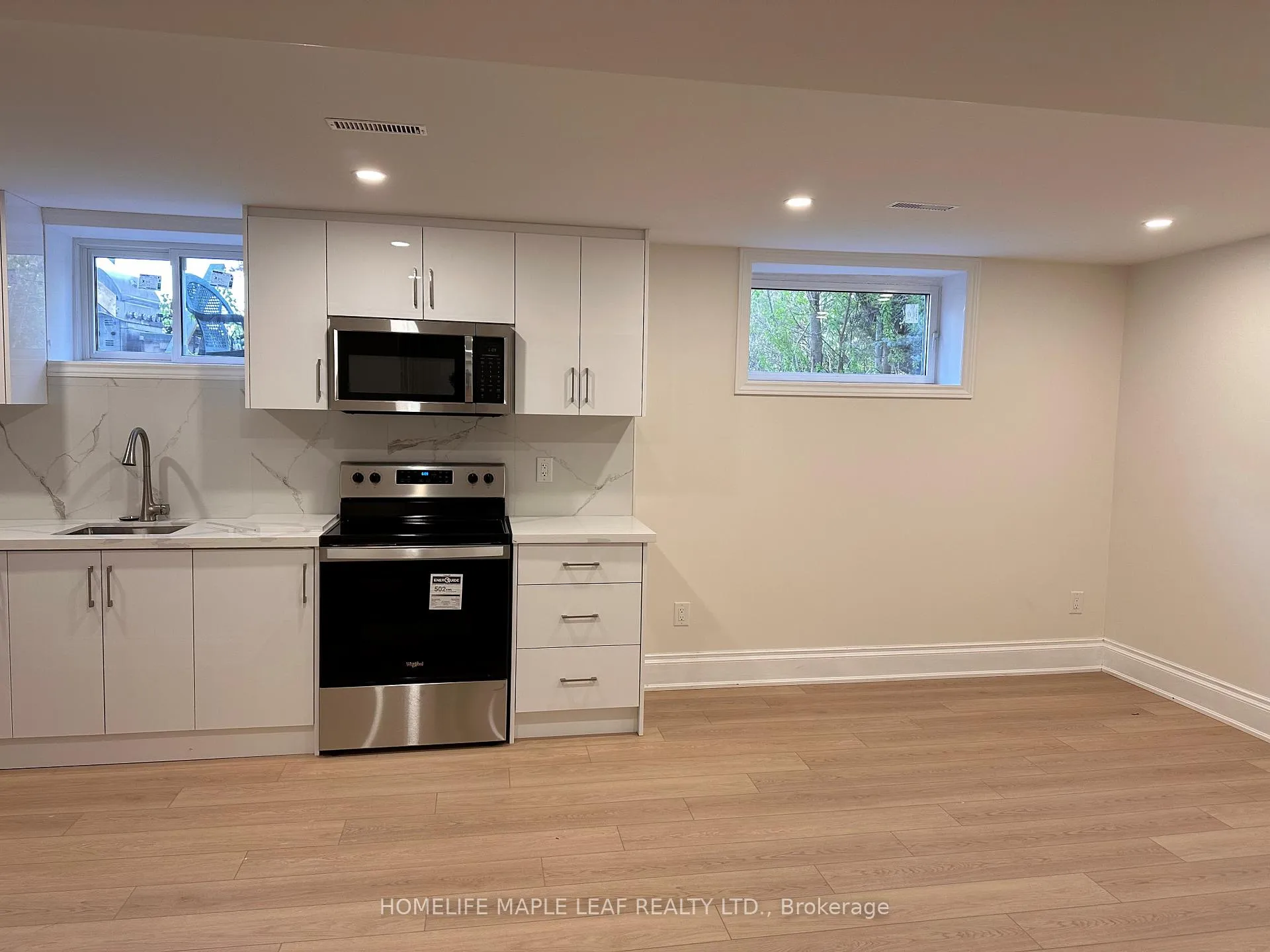 Photo 4 of Unit 1, 39 Dennis Drive, King, King City — HOMEH