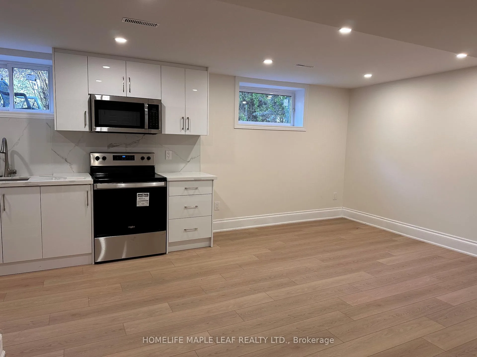 Photo 10 of Unit 1, 39 Dennis Drive, King, King City — HOMEH