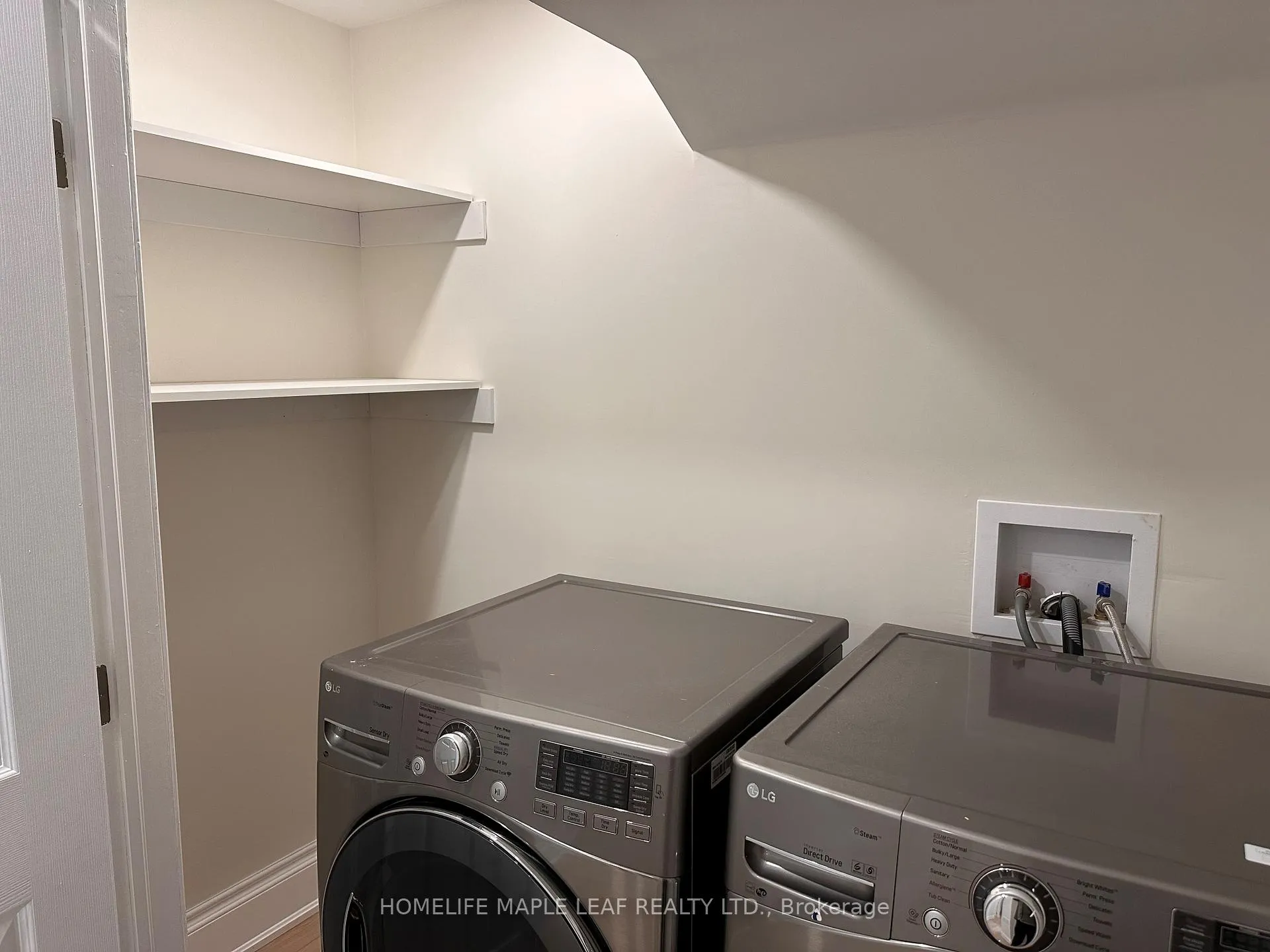 Photo 22 of Unit 1, 39 Dennis Drive, King, King City — HOMEH