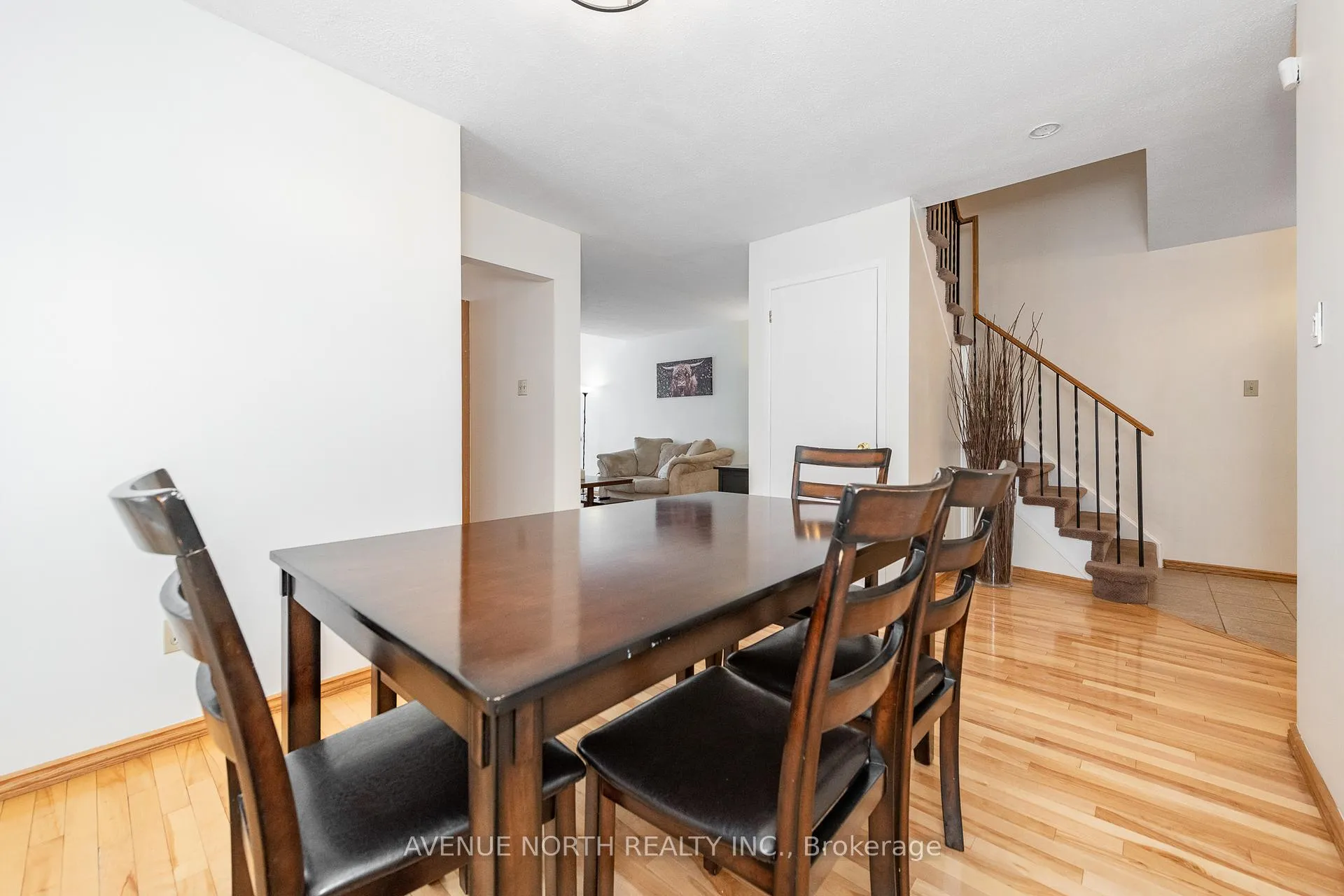 Photo 11 of 128 Midsummer Terrace, Ottawa, Queenswood Heights South — HOMEH