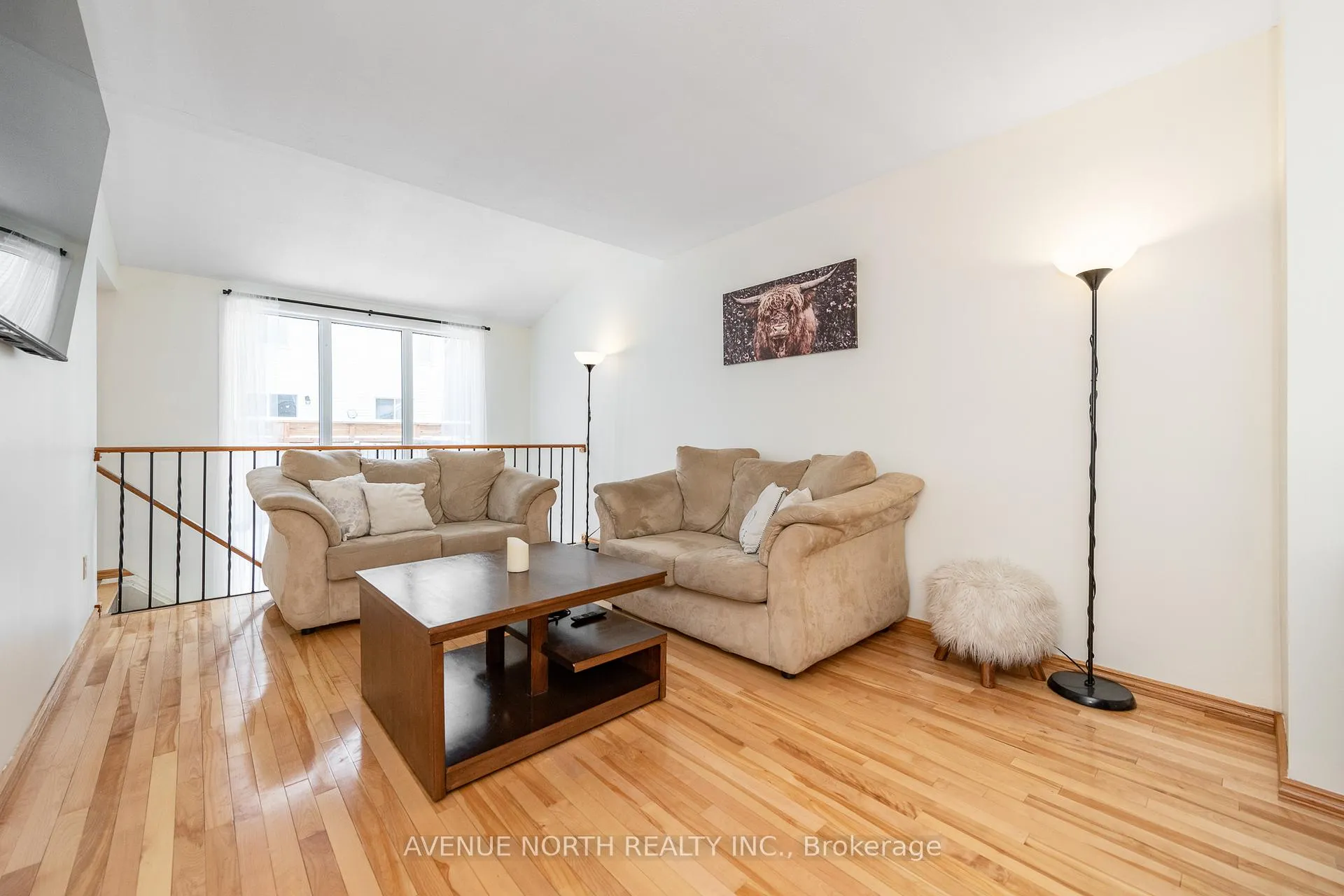 Photo 12 of 128 Midsummer Terrace, Ottawa, Queenswood Heights South — HOMEH