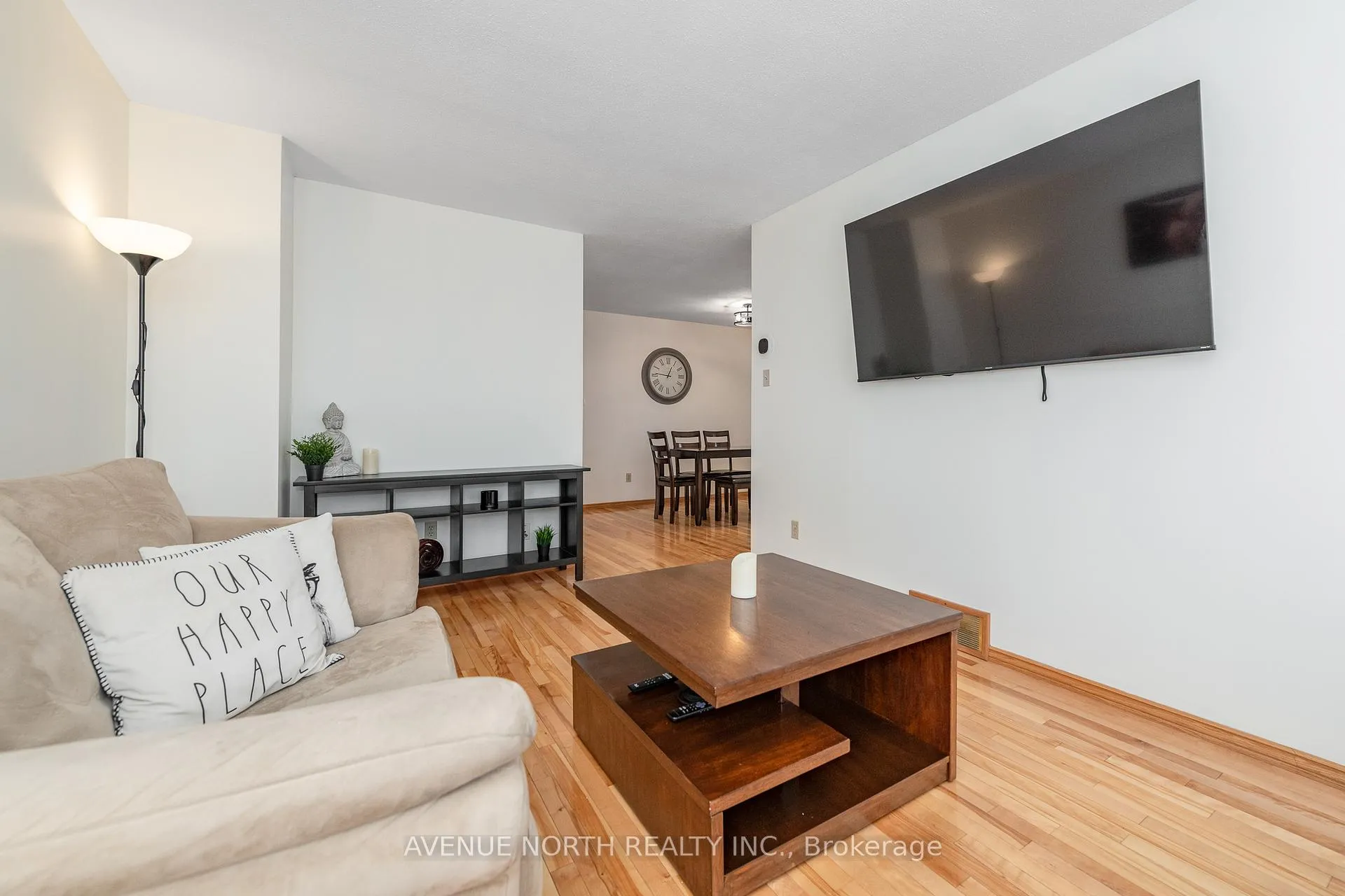 Photo 15 of 128 Midsummer Terrace, Ottawa, Queenswood Heights South — HOMEH