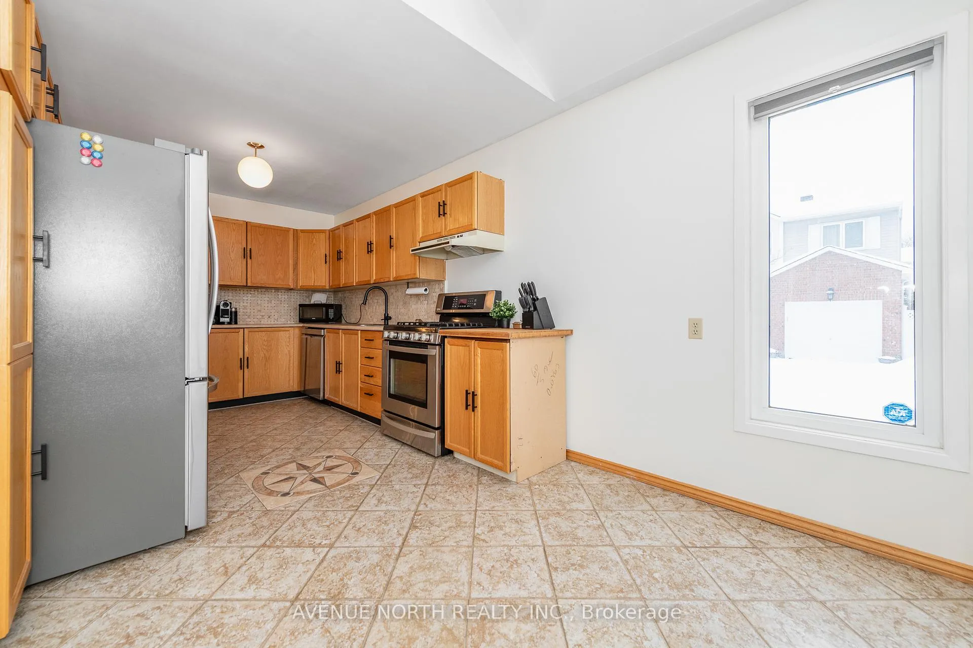 Photo 19 of 128 Midsummer Terrace, Ottawa, Queenswood Heights South — HOMEH