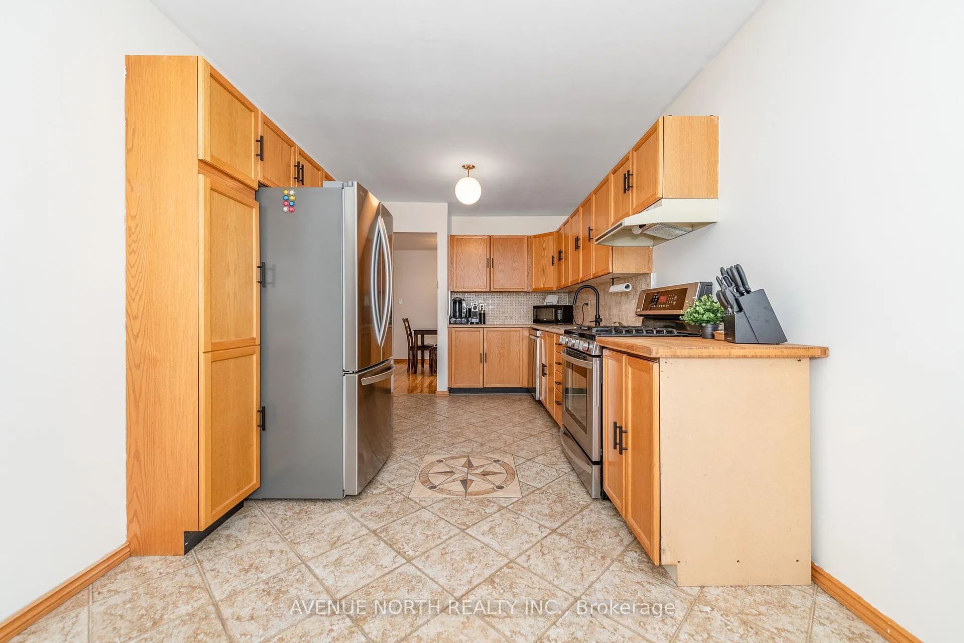 Photo 22 of 128 Midsummer Terrace, Ottawa, Queenswood Heights South — HOMEH