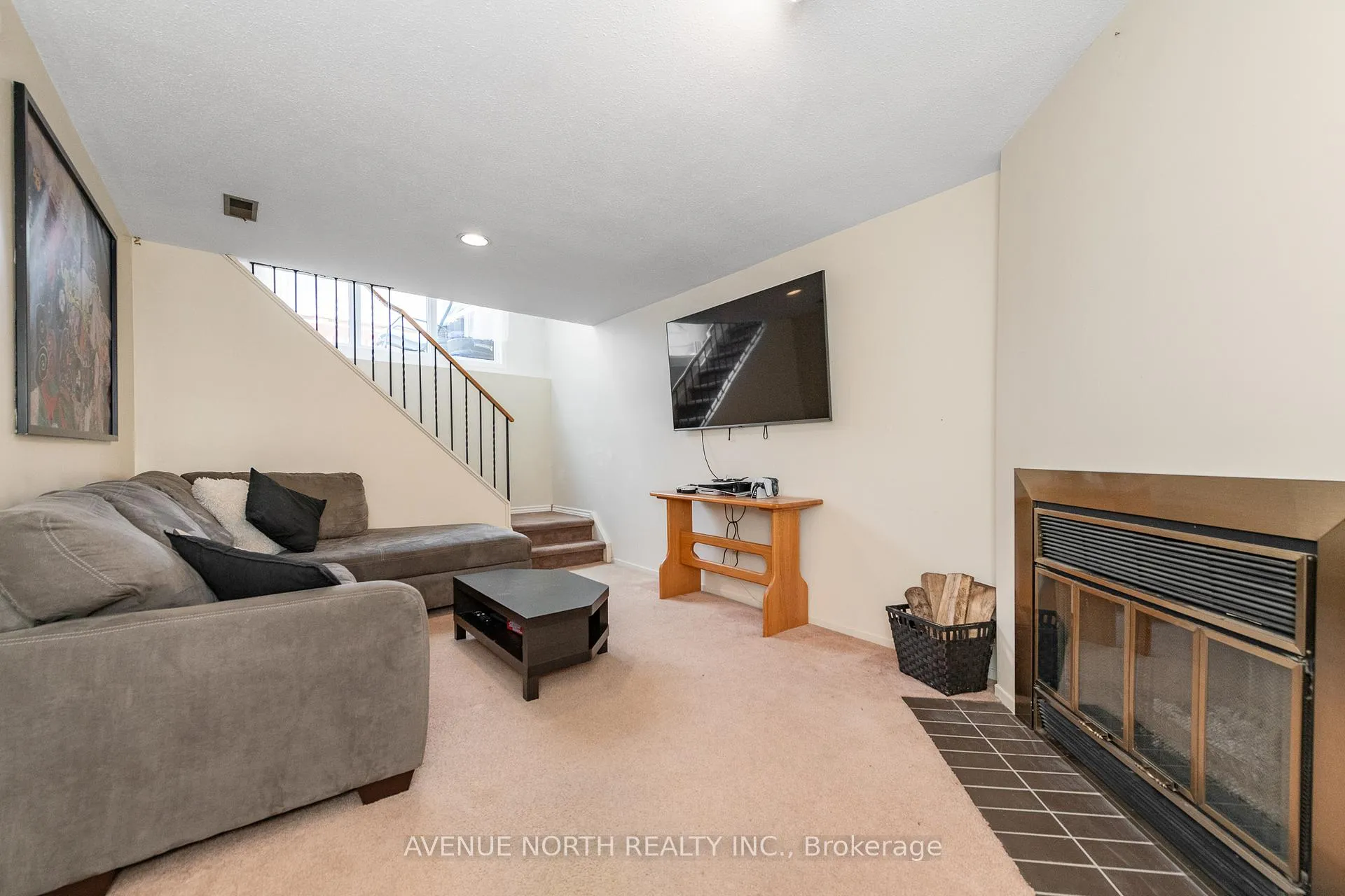 Photo 39 of 128 Midsummer Terrace, Ottawa, Queenswood Heights South — HOMEH