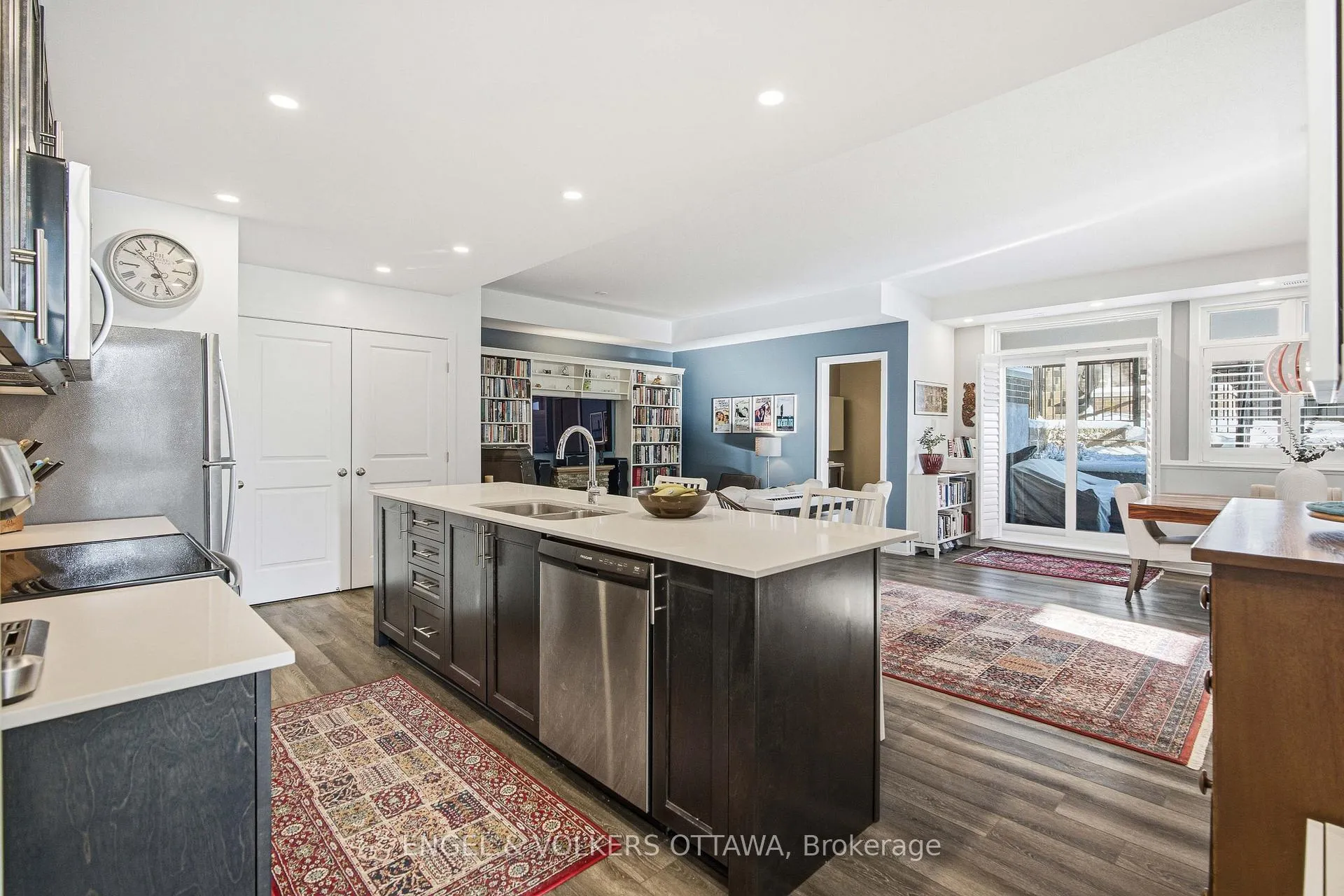 Photo 5 of Unit B, 310 Tulum Crescent, Ottawa, Kanata - Emerald Meadows/Trailwest — HOMEH
