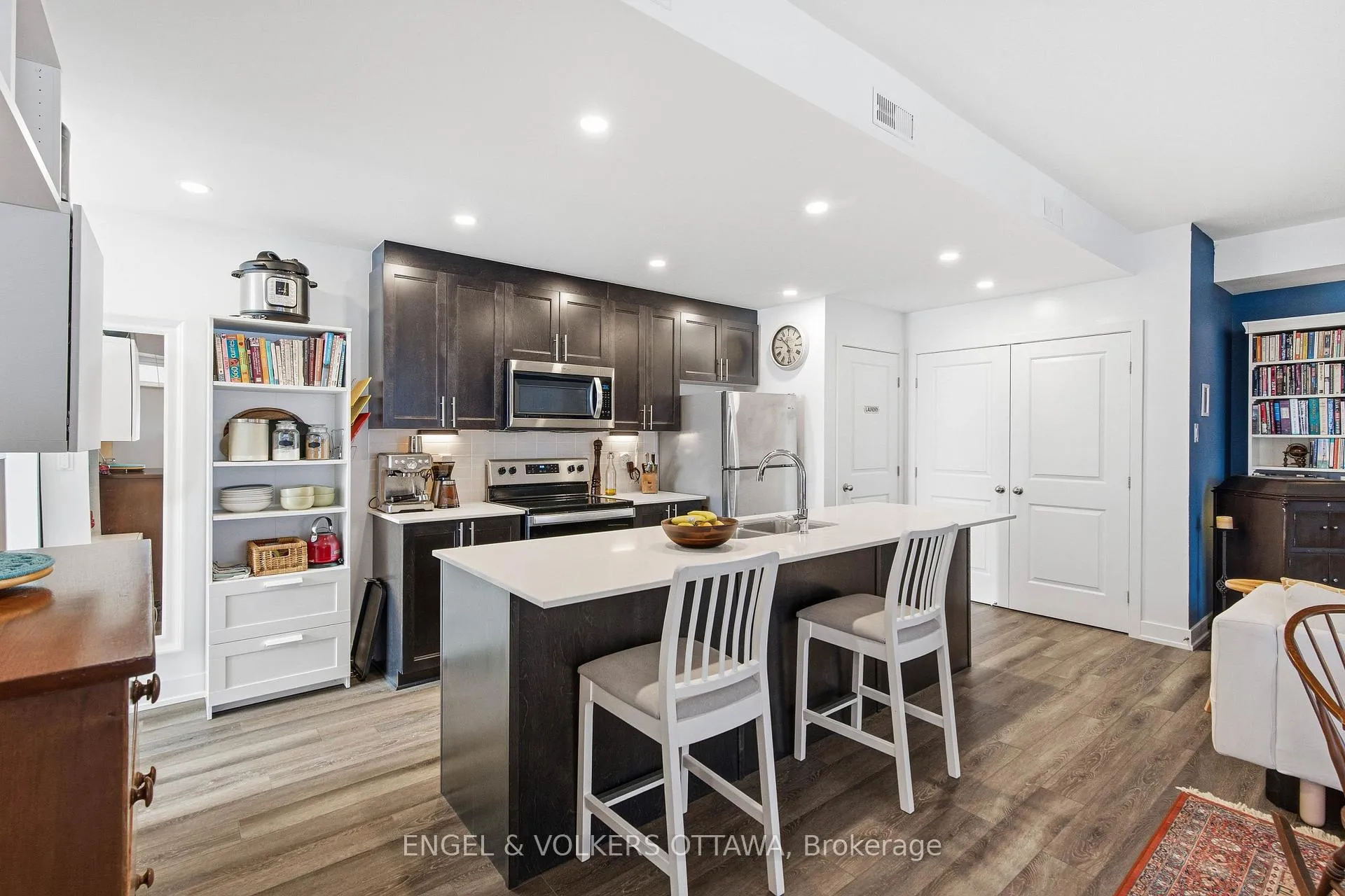 Photo 7 of Unit B, 310 Tulum Crescent, Ottawa, Kanata - Emerald Meadows/Trailwest — HOMEH
