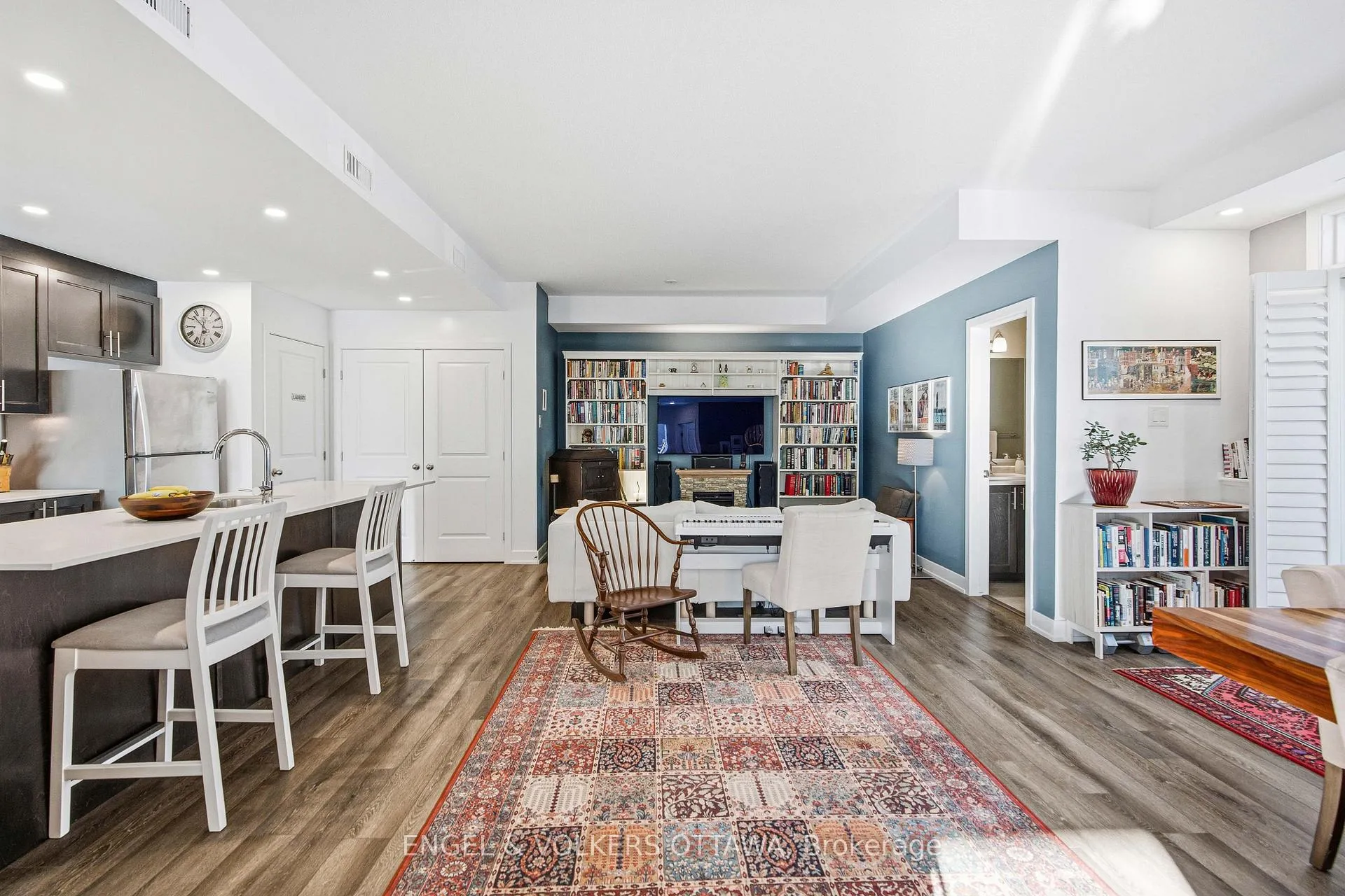 Photo 10 of Unit B, 310 Tulum Crescent, Ottawa, Kanata - Emerald Meadows/Trailwest — HOMEH