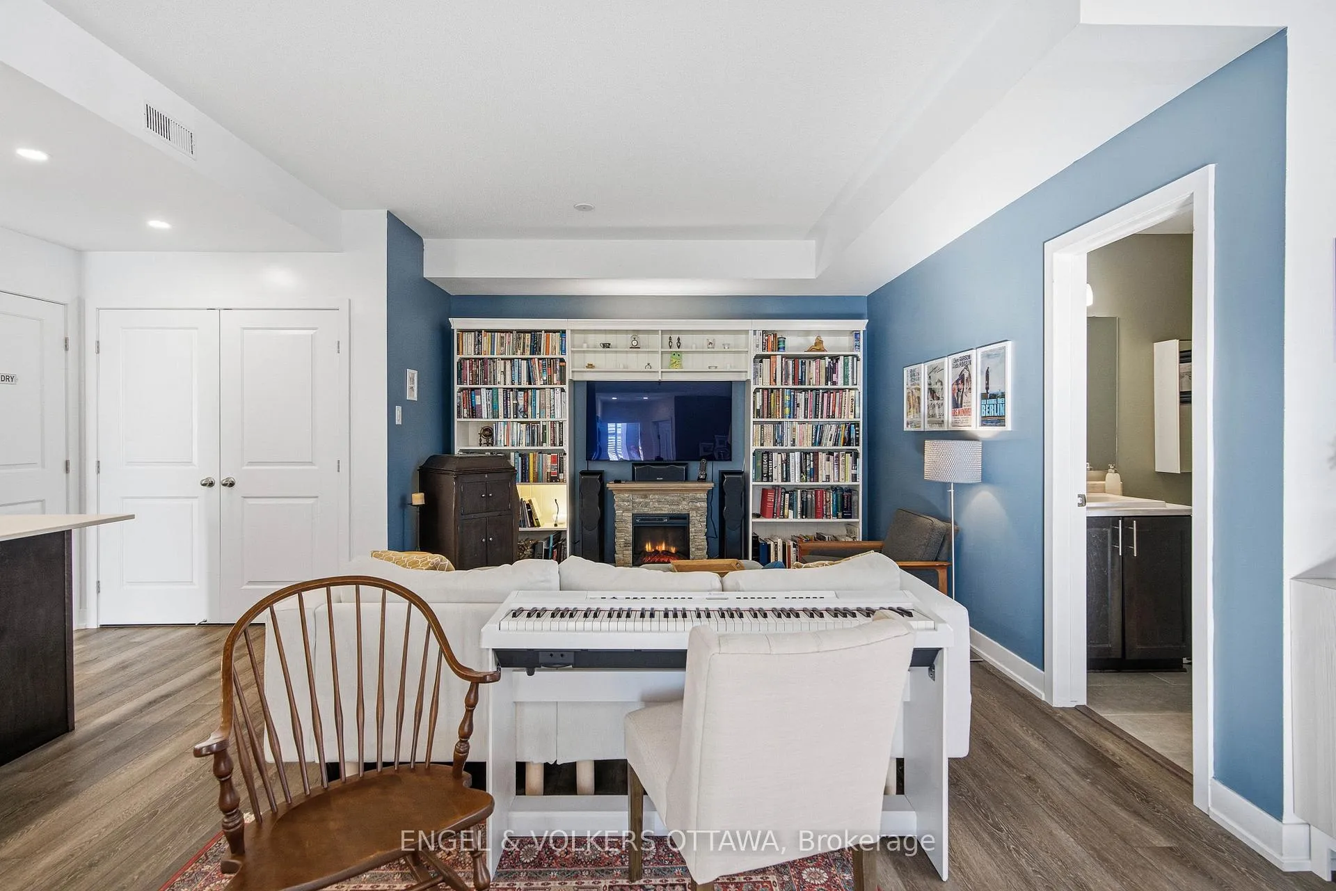 Photo 11 of Unit B, 310 Tulum Crescent, Ottawa, Kanata - Emerald Meadows/Trailwest — HOMEH