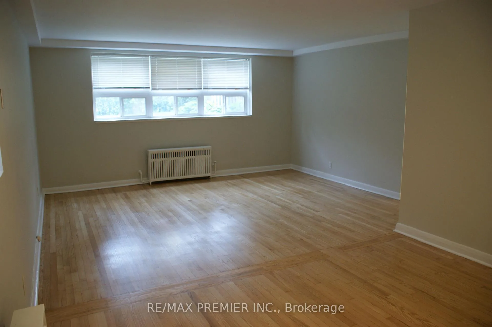 Photo 3 of Unit 1, 91 Helendale Avenue, Toronto, Yonge-Eglinton — HOMEH