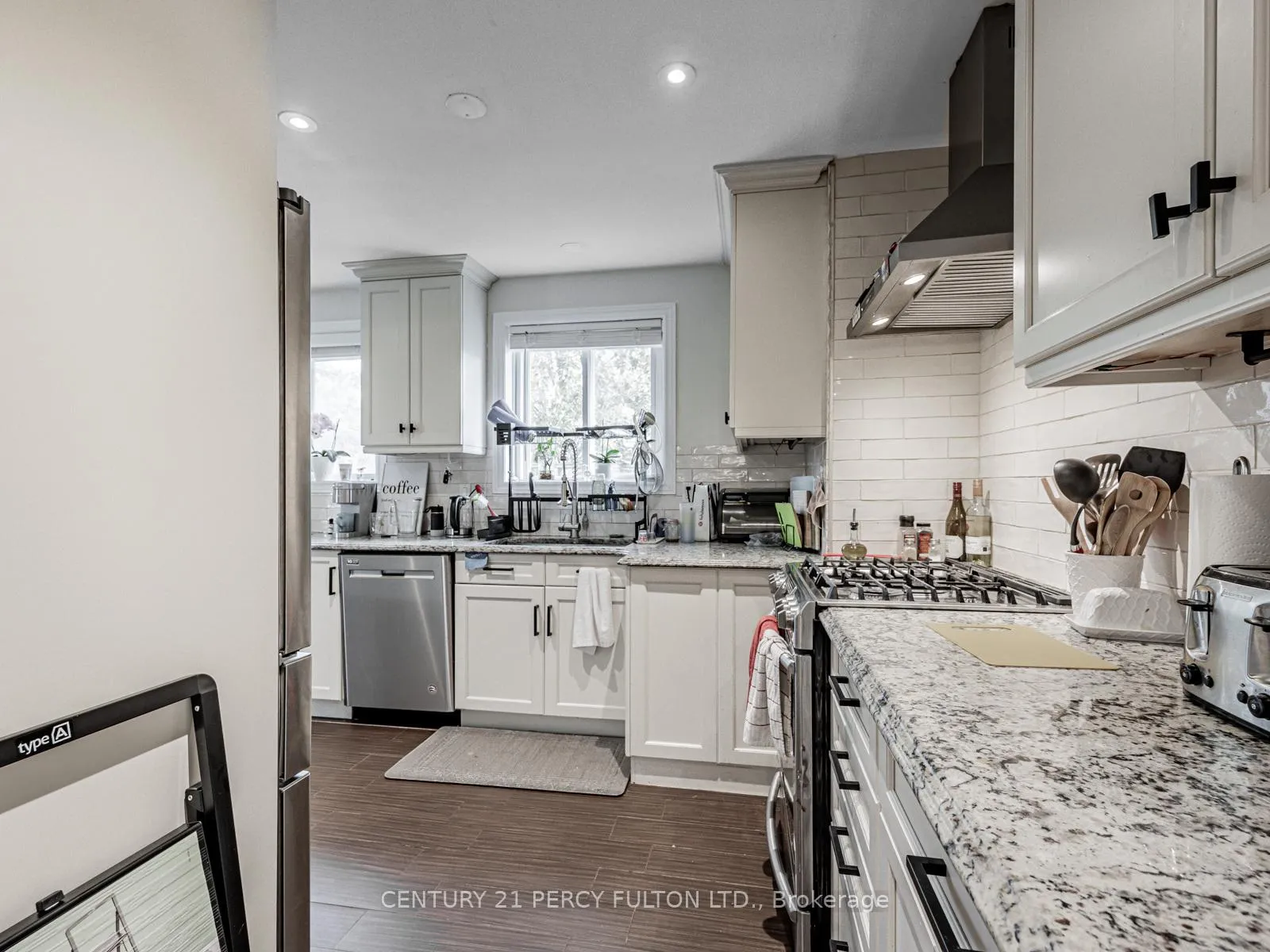 Photo 6 of 882 Liverpool Road, Pickering, Bay Ridges — HOMEH