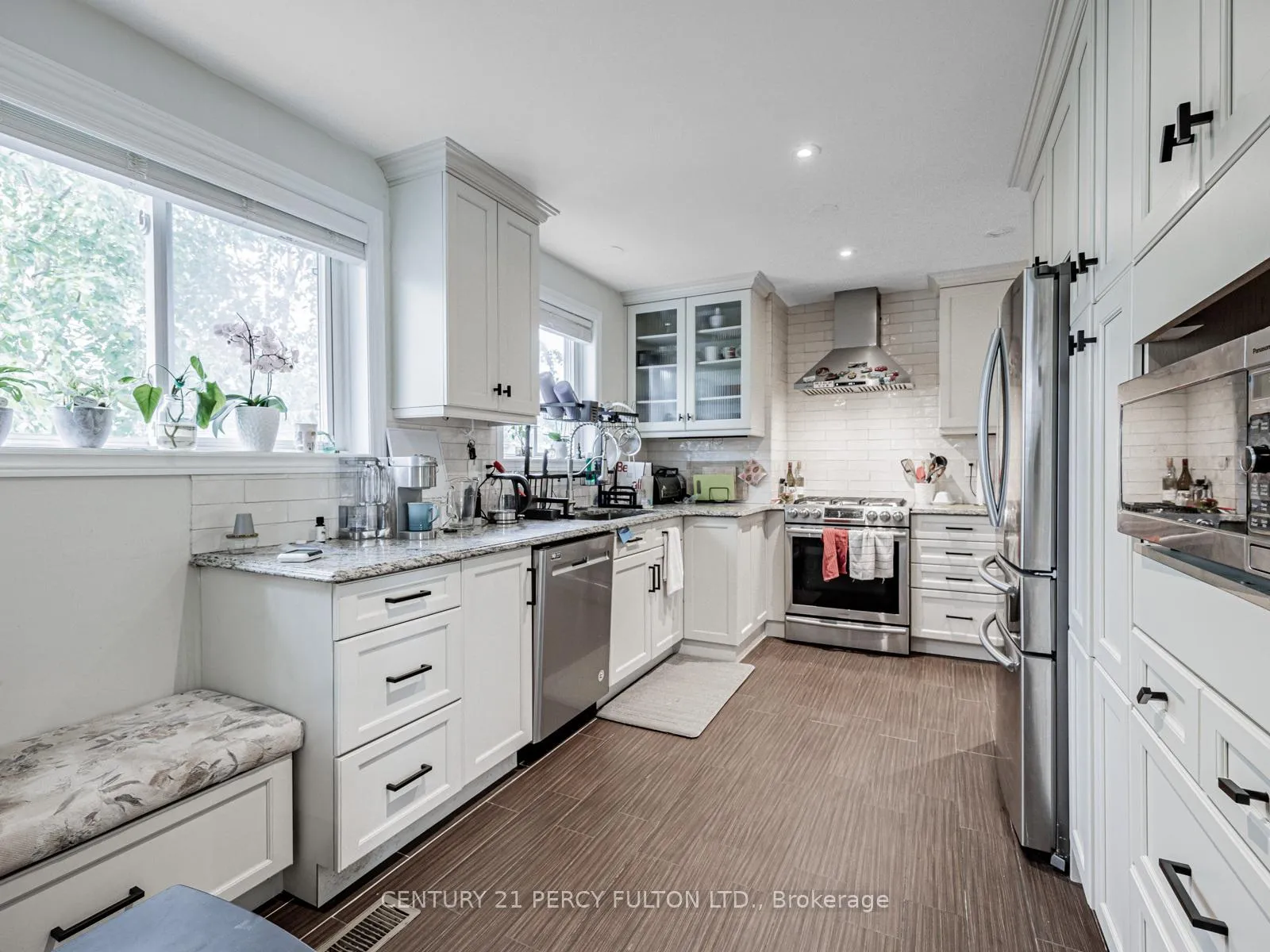 Photo 7 of 882 Liverpool Road, Pickering, Bay Ridges — HOMEH