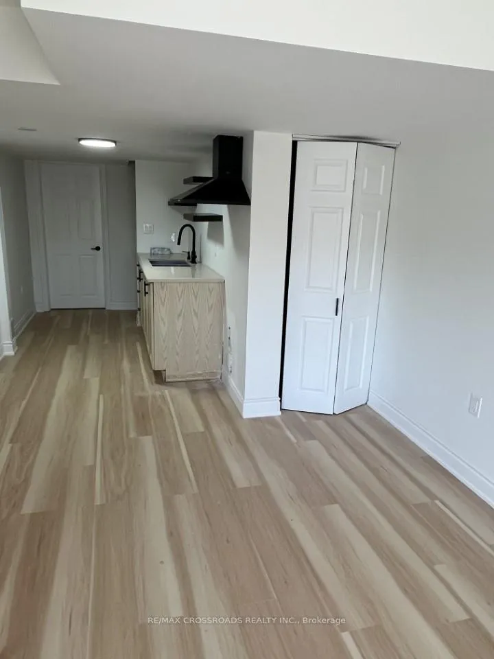 Photo 4 of 1053 Cameo Street, Pickering, Rural Pickering — HOMEH
