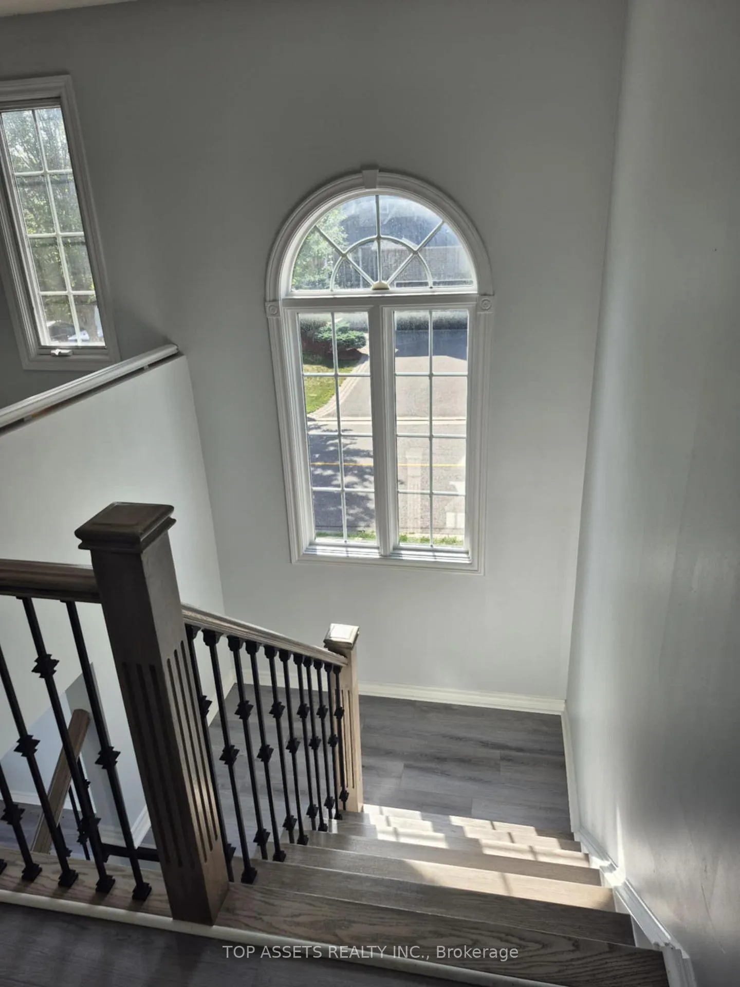 Photo 6 of 513 Britannia Avenue, Oshawa, Kedron — HOMEH