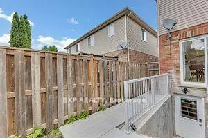 Photo 8 of 683B Wild Ginger Avenue, Waterloo, Erbsville/Laurelwood — HOMEH