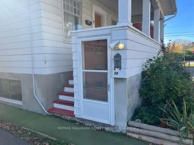 Photo 2 of Unit B, 8 Carlotta Avenue, Ottawa, Vanier — HOMEH