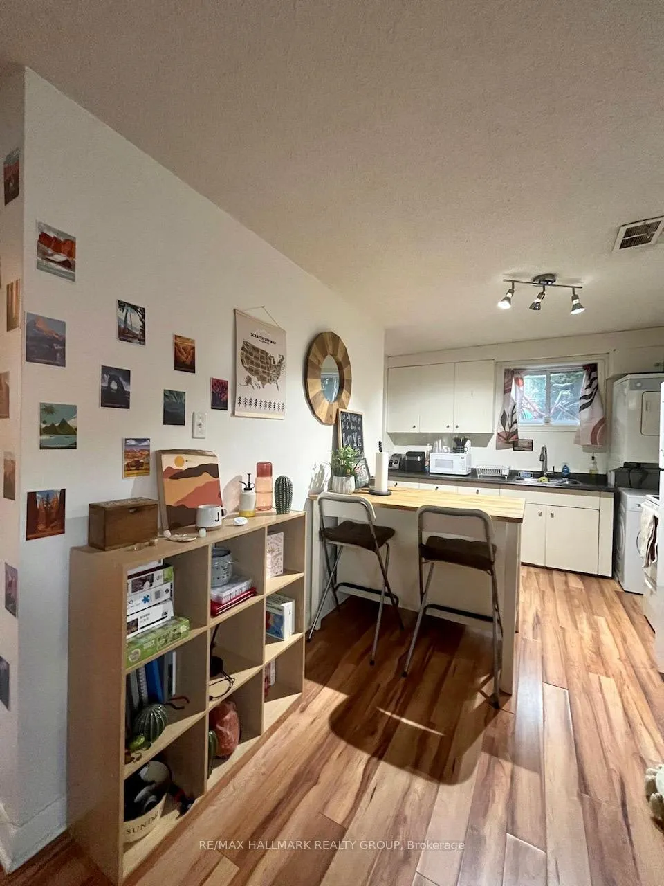 Photo 8 of Unit B, 8 Carlotta Avenue, Ottawa, Vanier — HOMEH