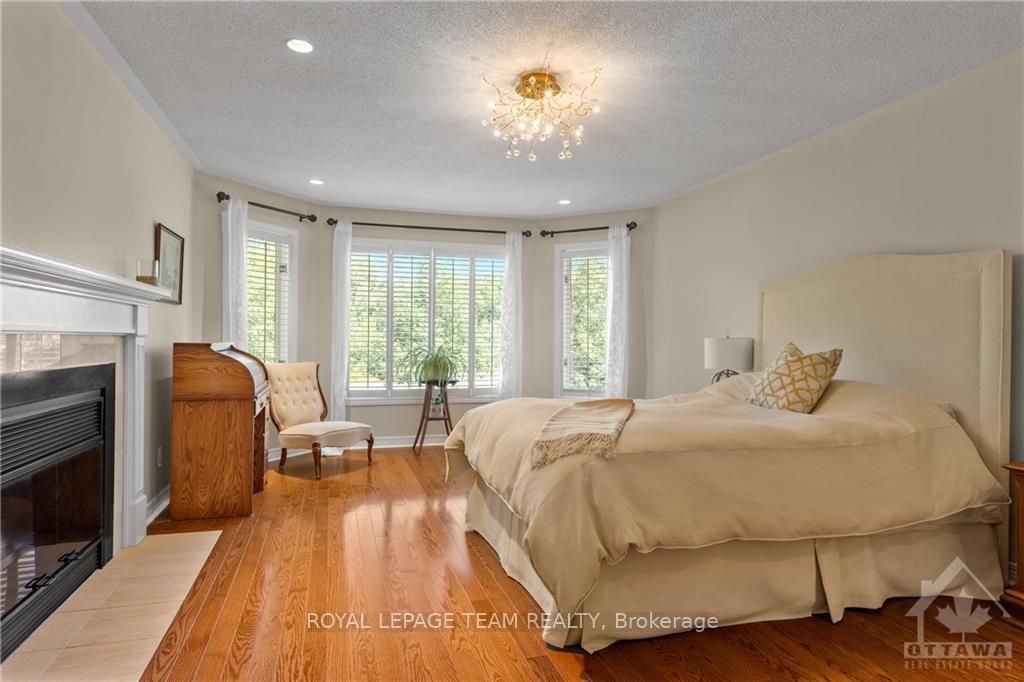 Photo 12 of 136 Kerscott Heights Way, Ottawa, Dunrobin Shores — HOMEH