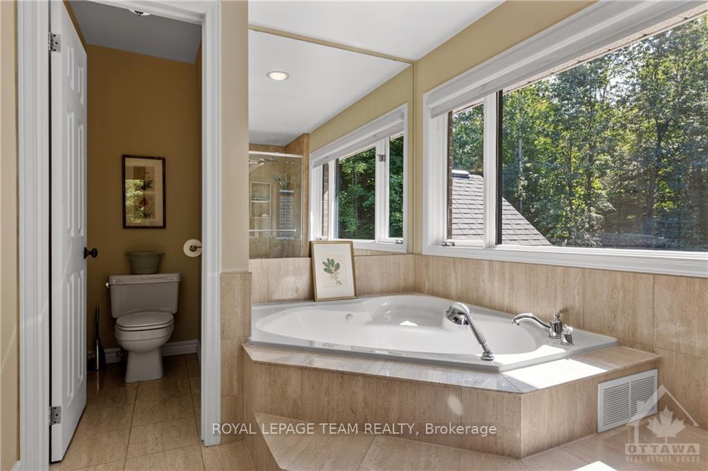 Photo 13 of 136 Kerscott Heights Way, Ottawa, Dunrobin Shores — HOMEH