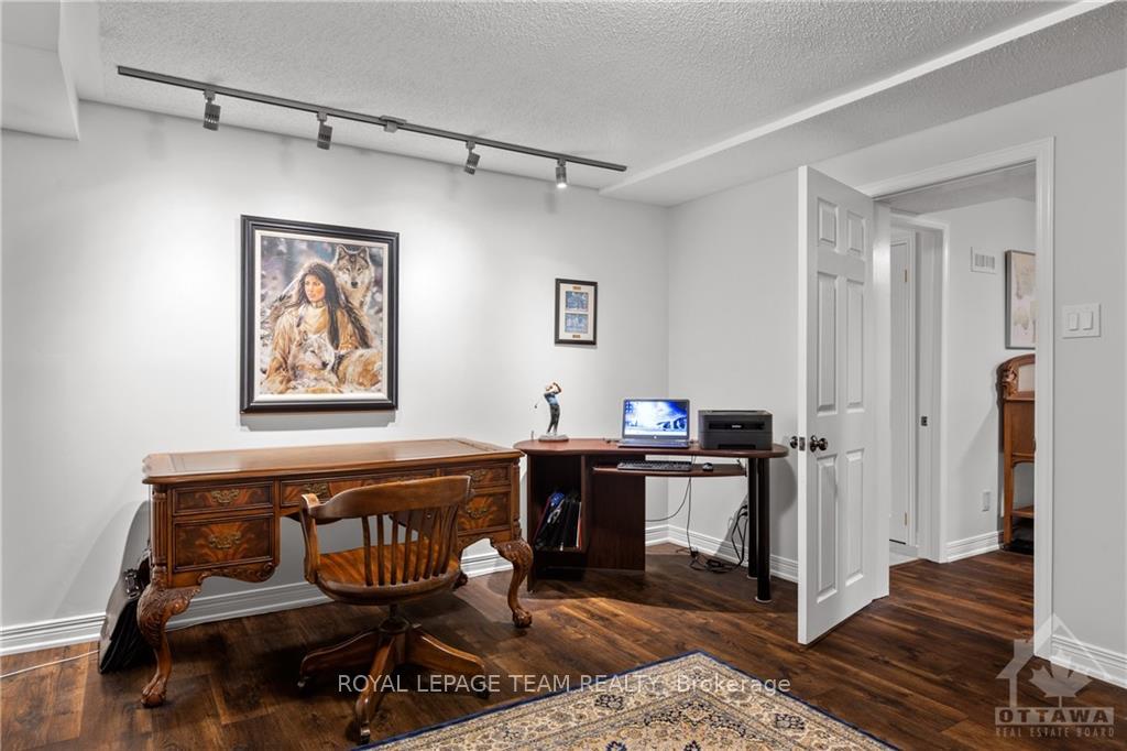 Photo 23 of 136 Kerscott Heights Way, Ottawa, Dunrobin Shores — HOMEH