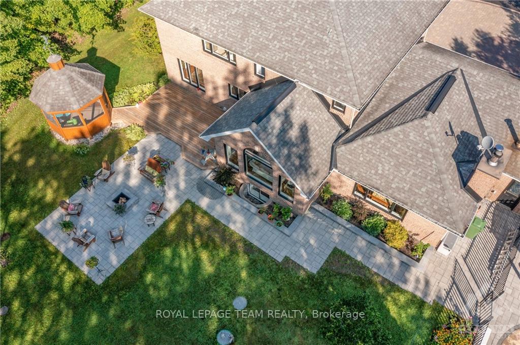 Photo 25 of 136 Kerscott Heights Way, Ottawa, Dunrobin Shores — HOMEH
