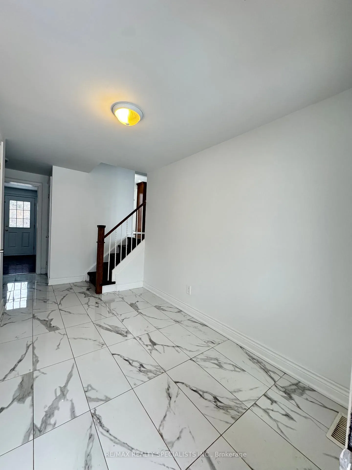 Photo 6 of 123 Wilson Drive, Milton, Dorset Park — HOMEH