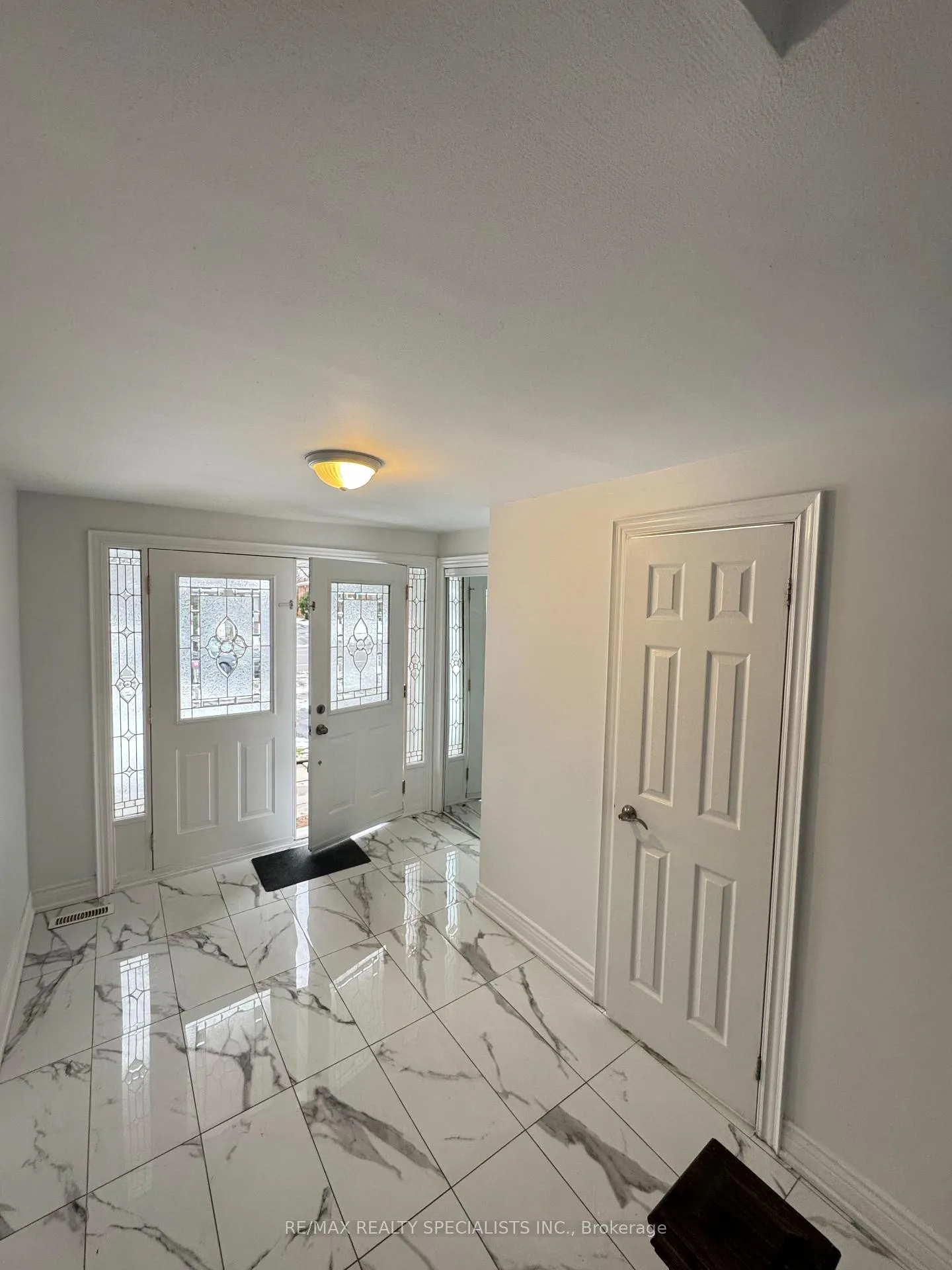 Photo 7 of 123 Wilson Drive, Milton, Dorset Park — HOMEH