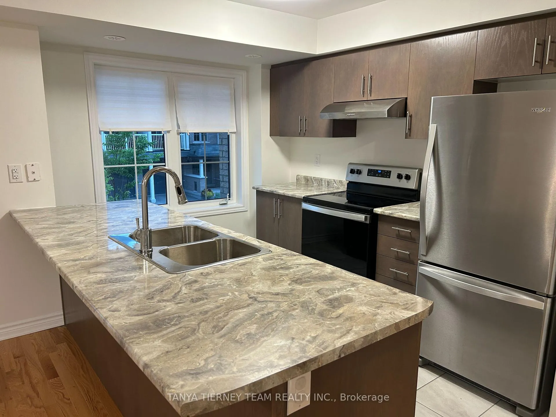 Photo 5 of 59 Porcelain Way, Whitby, Rolling Acres — HOMEH
