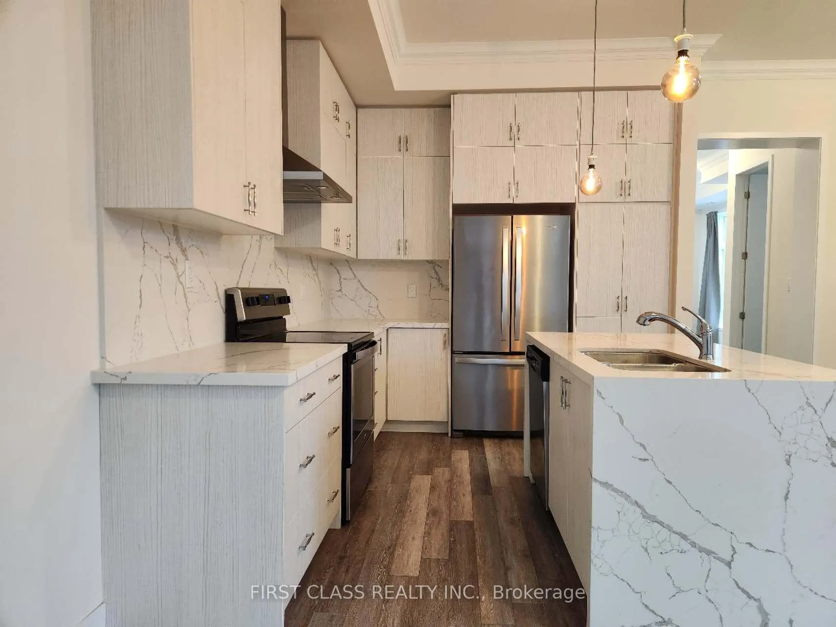 Photo 4 of 2 Andalusia Lane, Markham, Wismer — HOMEH