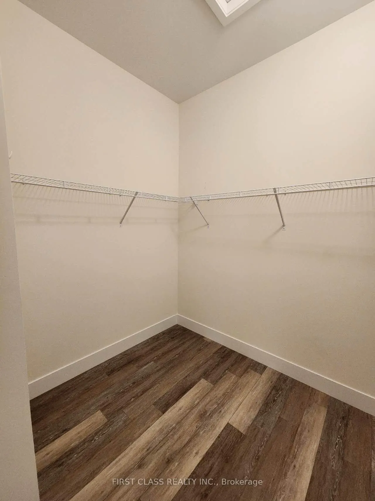 Photo 12 of 2 Andalusia Lane, Markham, Wismer — HOMEH