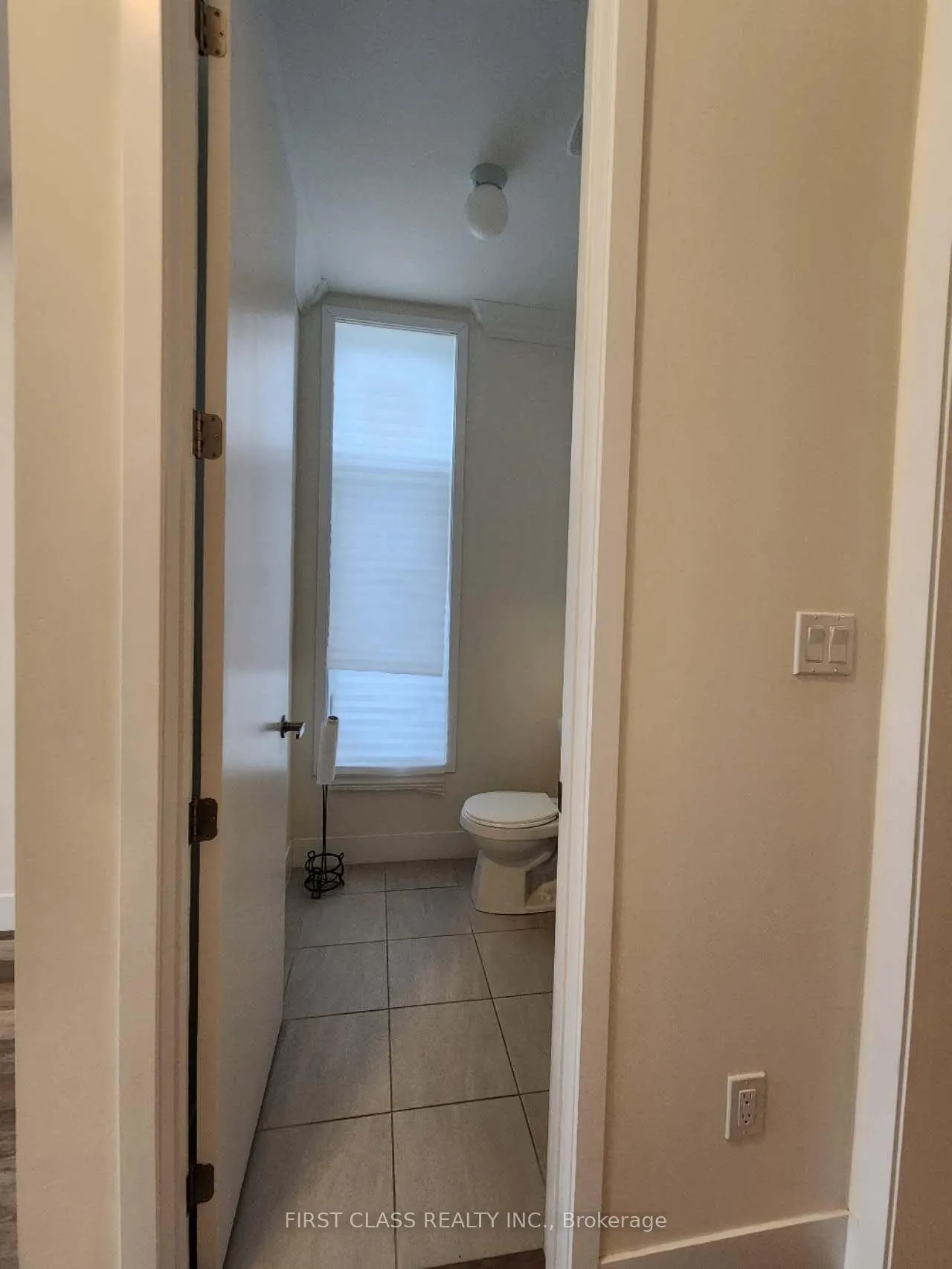 Photo 16 of 2 Andalusia Lane, Markham, Wismer — HOMEH