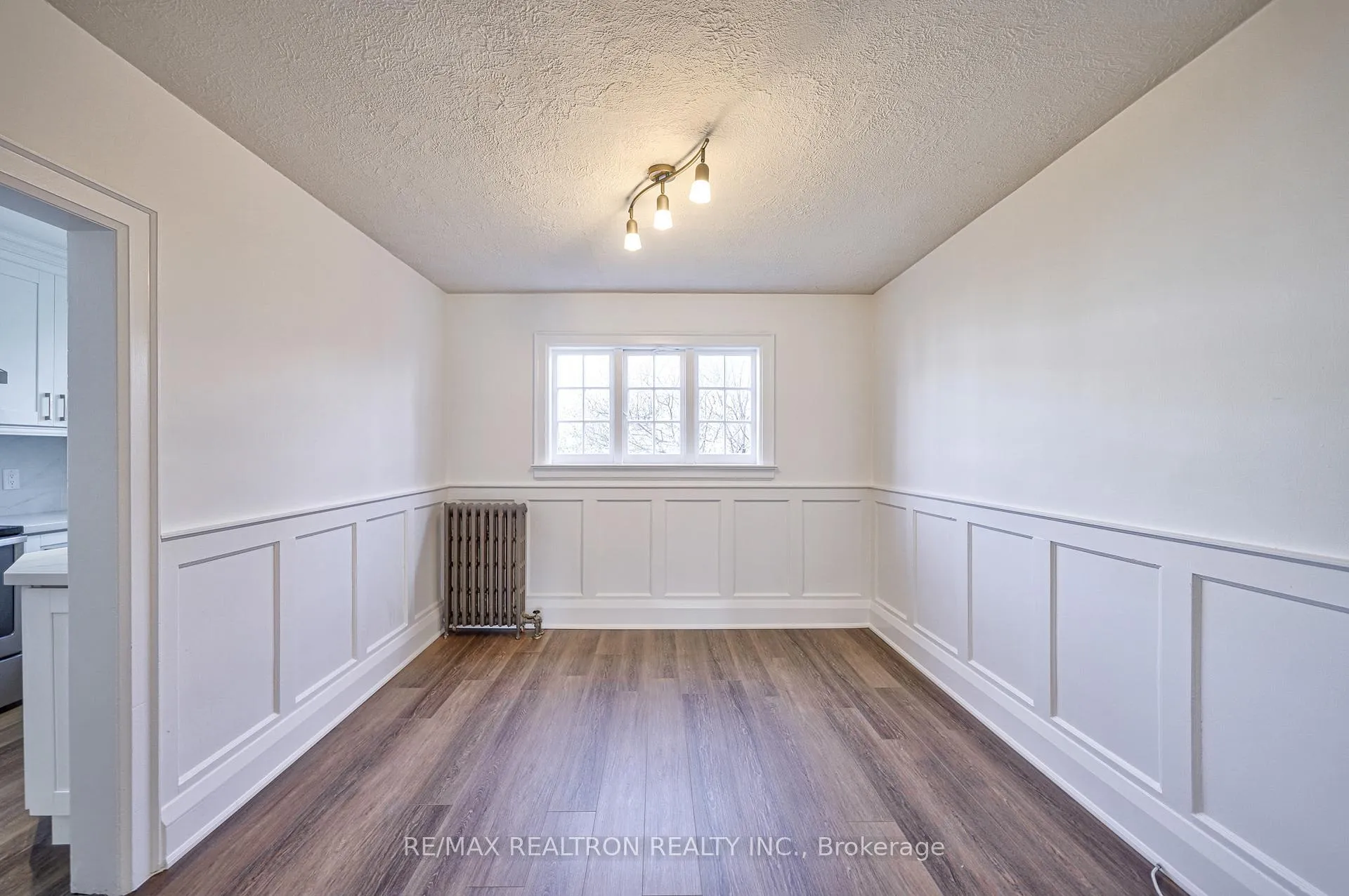 Photo 7 of 216 Brooke Avenue, Toronto, Bedford Park-Nortown — HOMEH