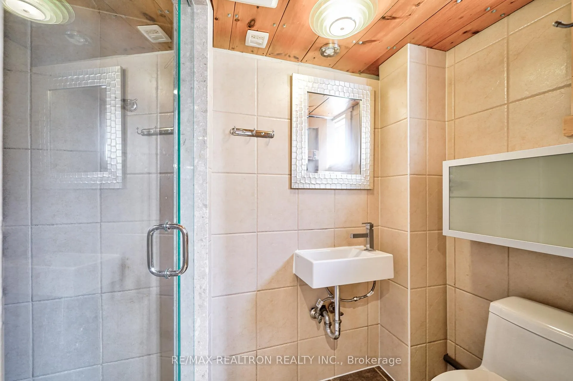 Photo 29 of 216 Brooke Avenue, Toronto, Bedford Park-Nortown — HOMEH
