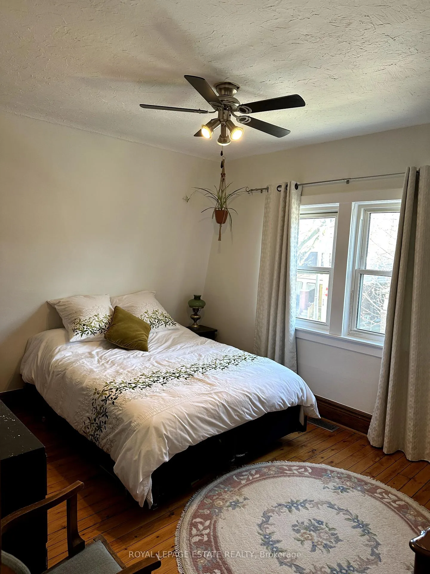 Photo 9 of 14 Cassels Avenue, Toronto, Woodbine Corridor — HOMEH