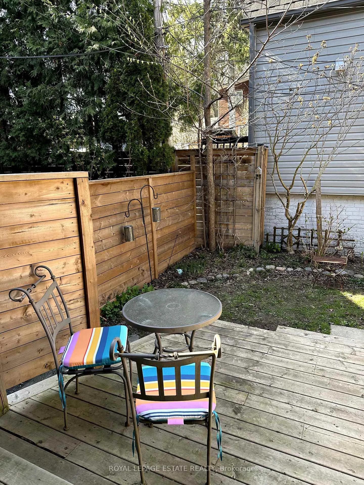 Photo 16 of 14 Cassels Avenue, Toronto, Woodbine Corridor — HOMEH