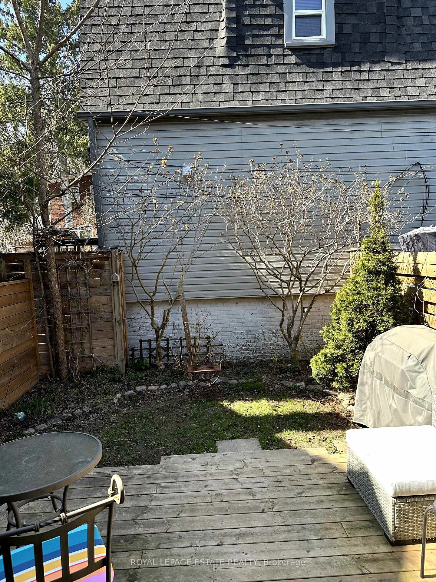Photo 17 of 14 Cassels Avenue, Toronto, Woodbine Corridor — HOMEH