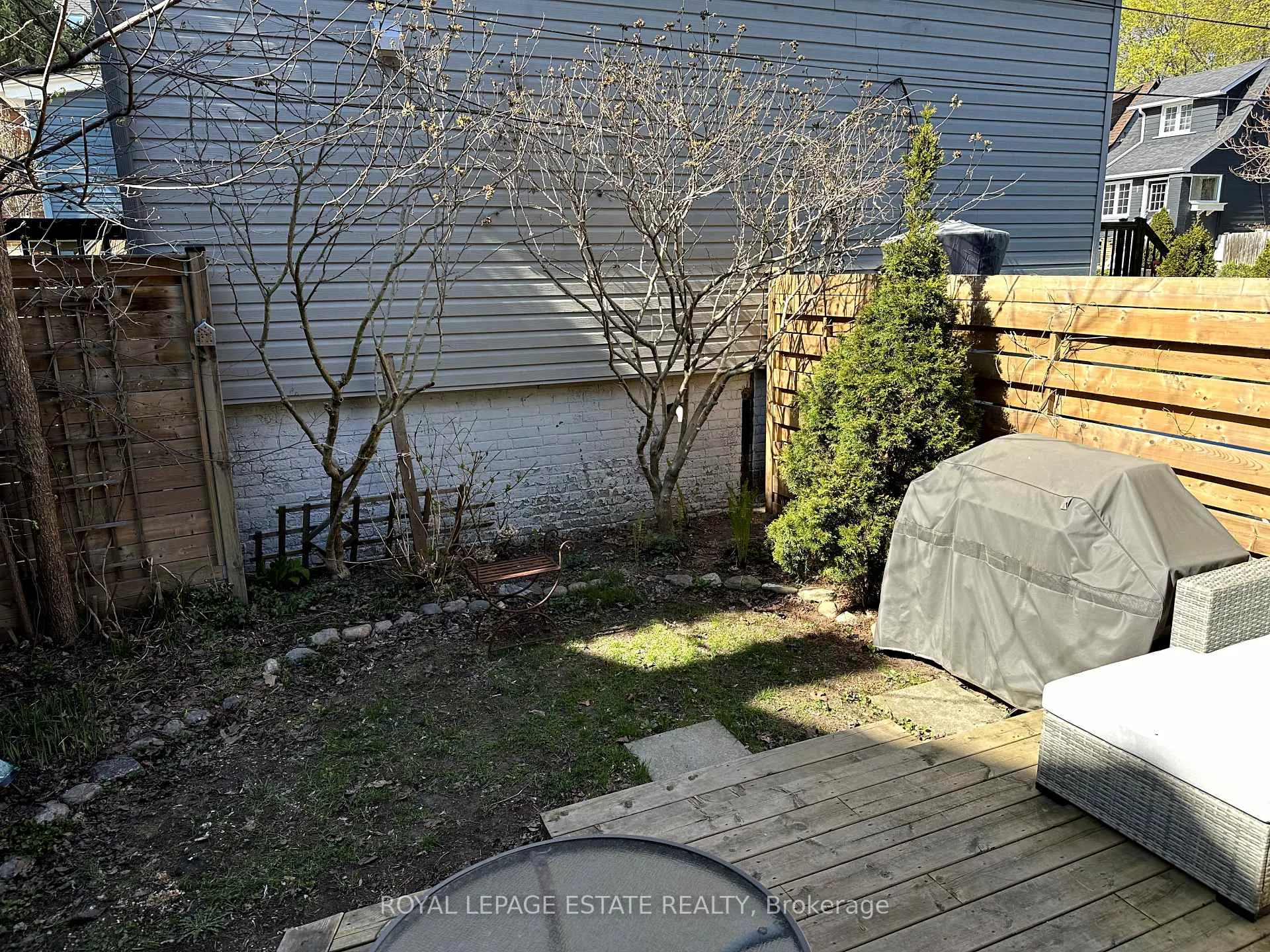 Photo 20 of 14 Cassels Avenue, Toronto, Woodbine Corridor — HOMEH