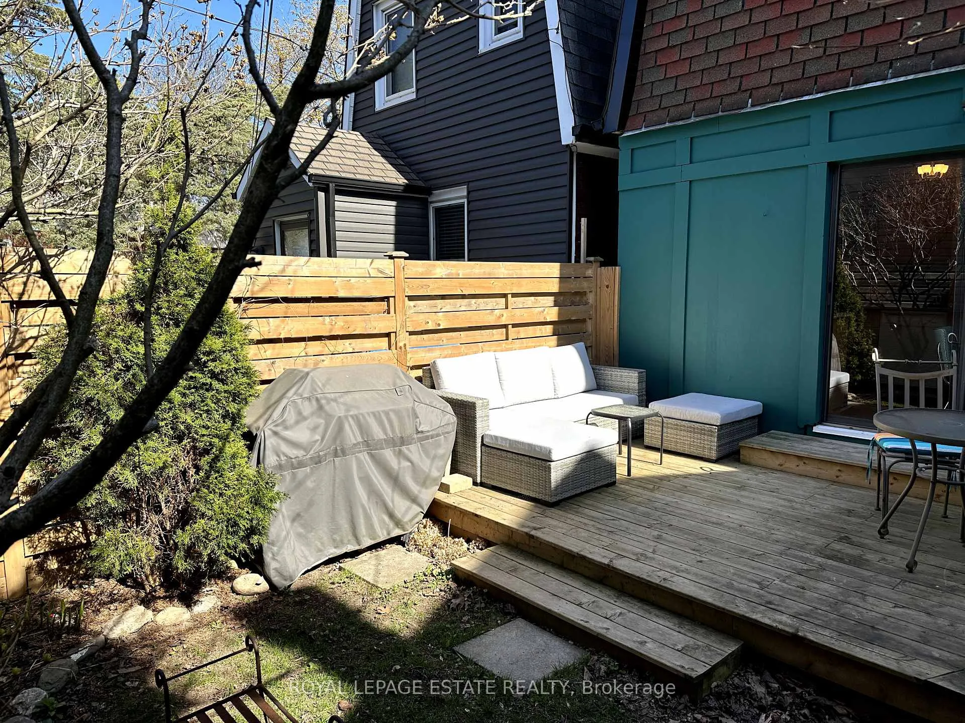 Photo 22 of 14 Cassels Avenue, Toronto, Woodbine Corridor — HOMEH