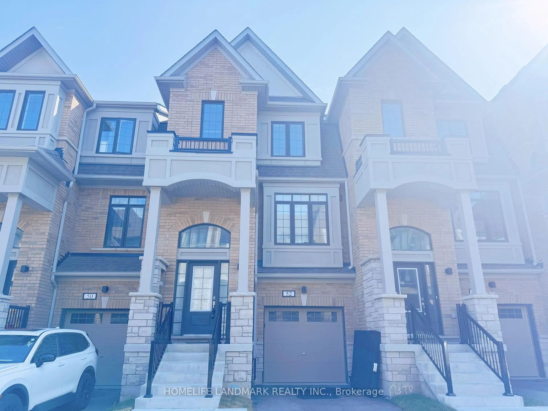 Photo 1 of 52 Selfridge Way, Whitby, Downtown Whitby — HOMEH