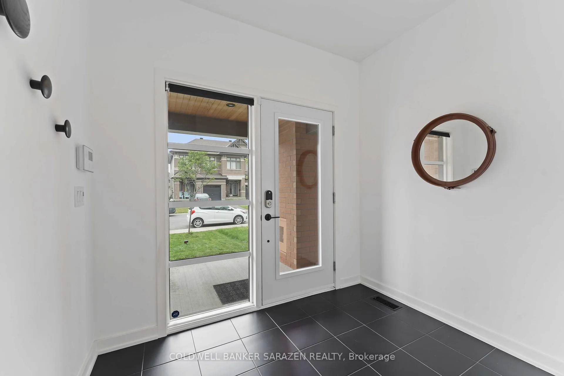 Photo 2 of 192 Larimar Circle, Ottawa, Riverside South/Gloucester Glen — HOMEH