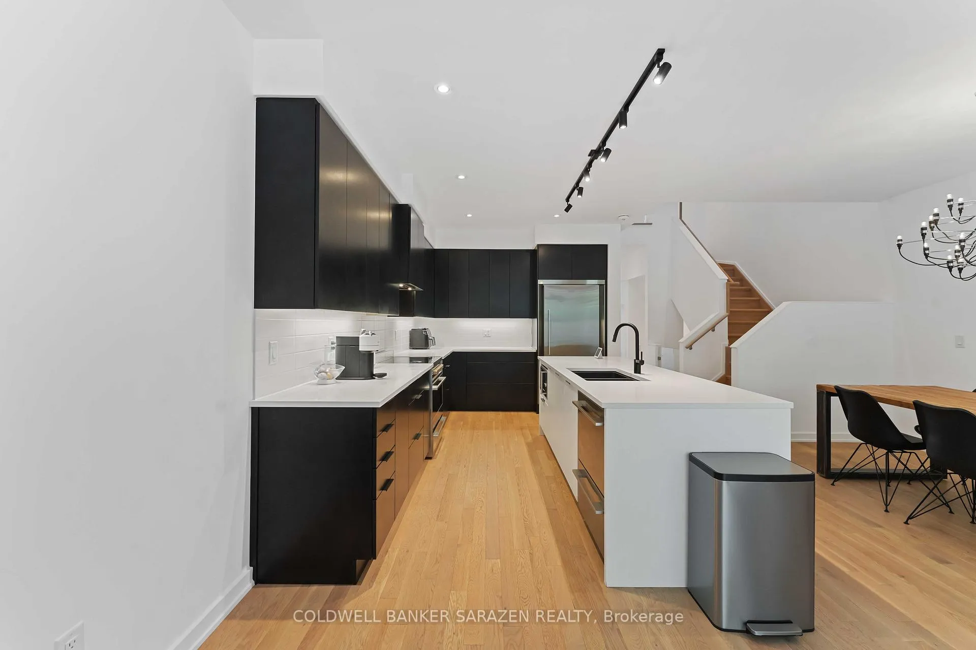 Photo 6 of 192 Larimar Circle, Ottawa, Riverside South/Gloucester Glen — HOMEH