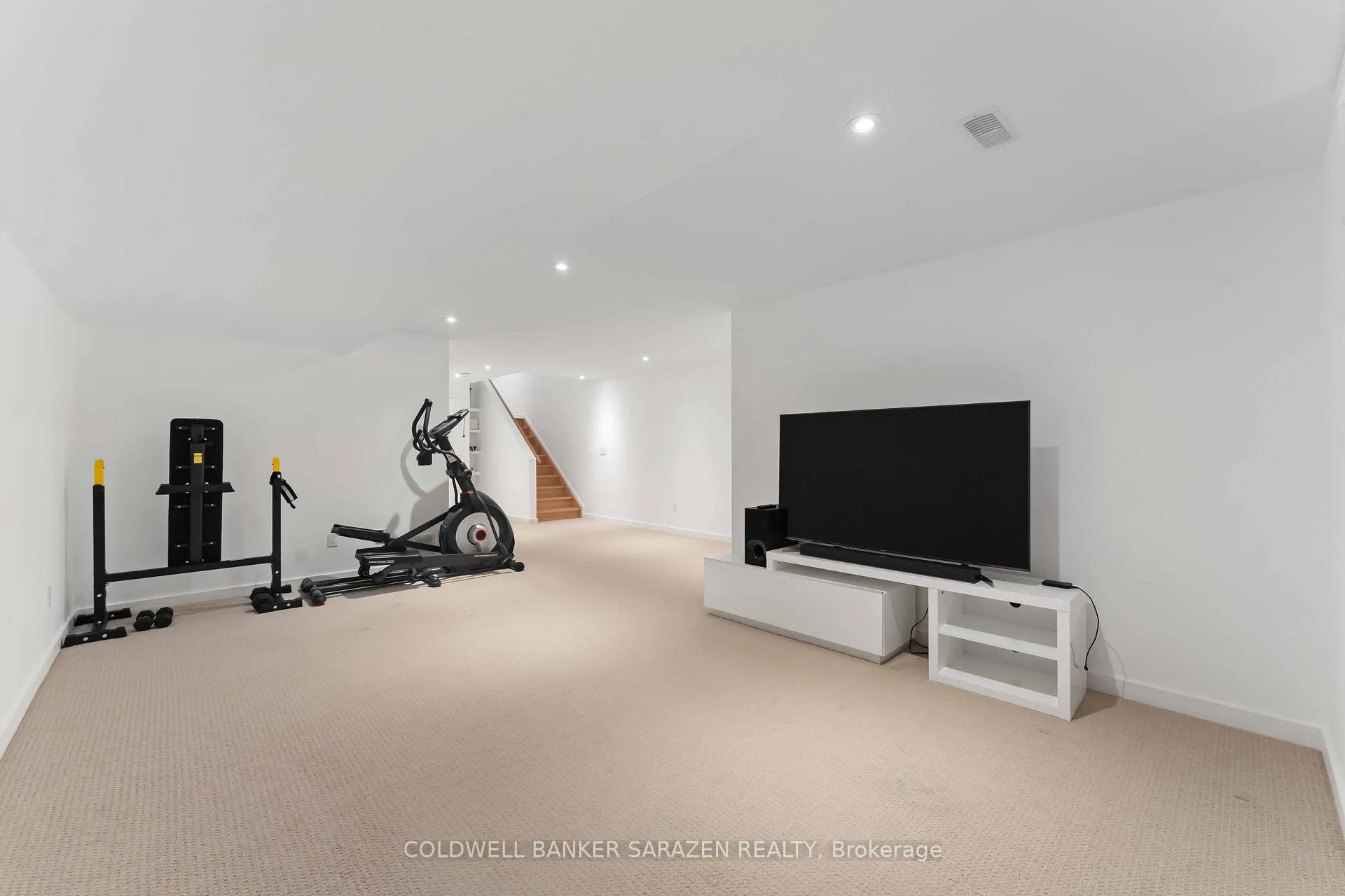 Photo 20 of 192 Larimar Circle, Ottawa, Riverside South/Gloucester Glen — HOMEH