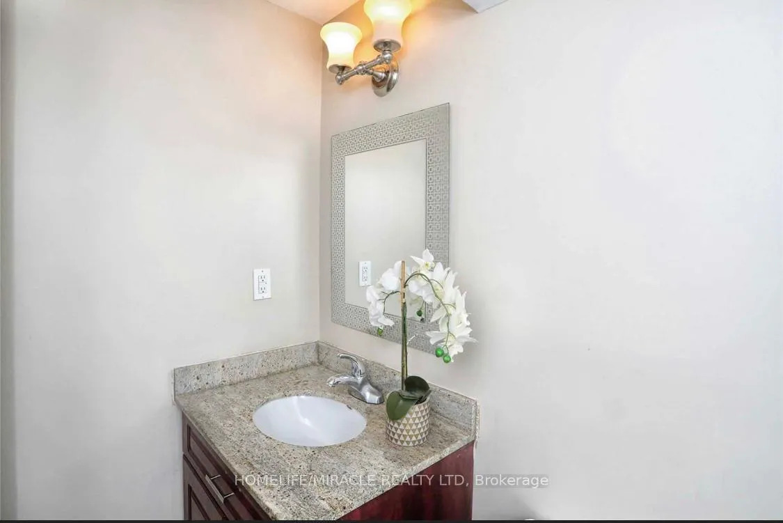 Photo 6 of Unit Basement, 71 Pantomine Boulevard, Brampton, Bram West — HOMEH