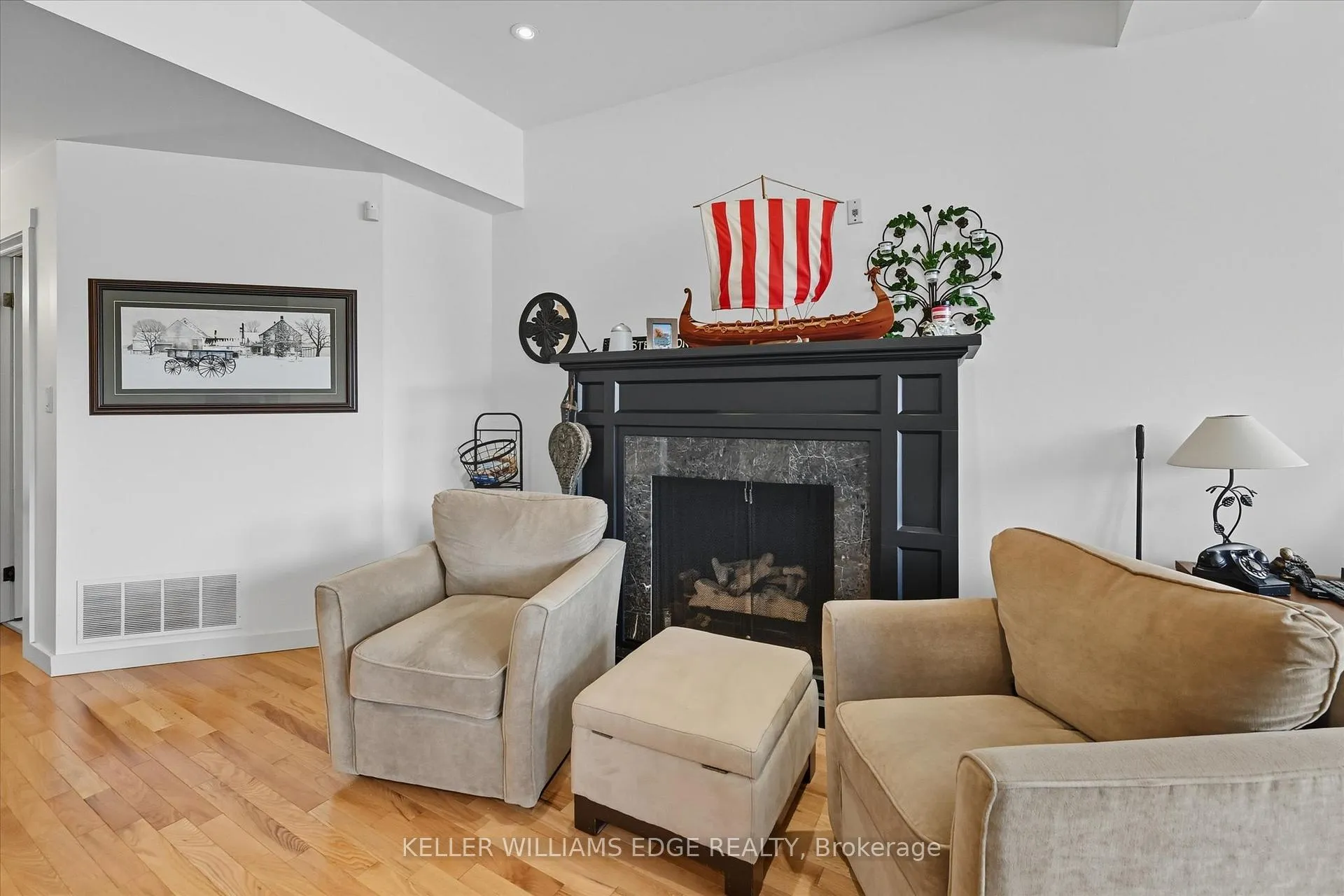 Photo 11 of Unit 1, 49 Ontario Street, Grimsby, Grimsby East — HOMEH